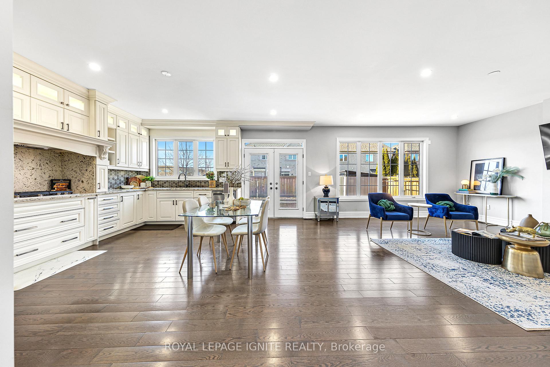 Photo 12 of 63 Gordon Weeden Road, Markham, Greensborough — HOMEH