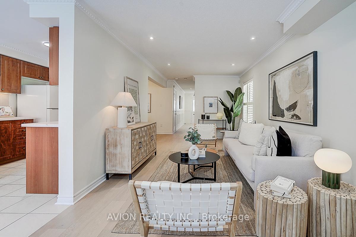 Photo 13 of 50 Weatherill Road, Markham, Berczy — HOMEH
