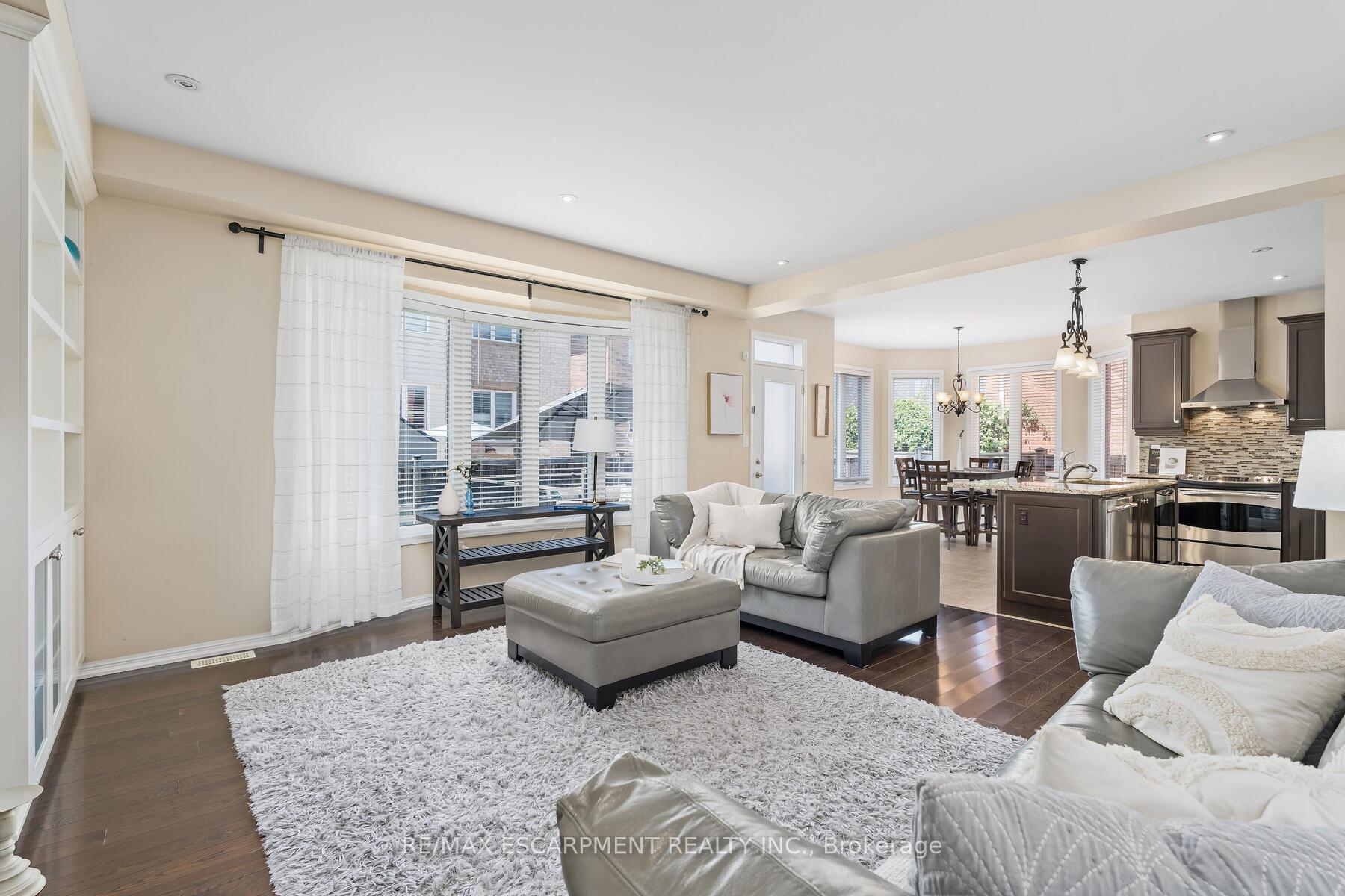 Photo 6 of 343 Wettlaufer Terrace, Milton, Scott — HOMEH