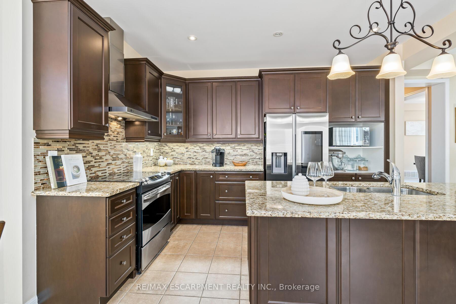 Photo 16 of 343 Wettlaufer Terrace, Milton, Scott — HOMEH