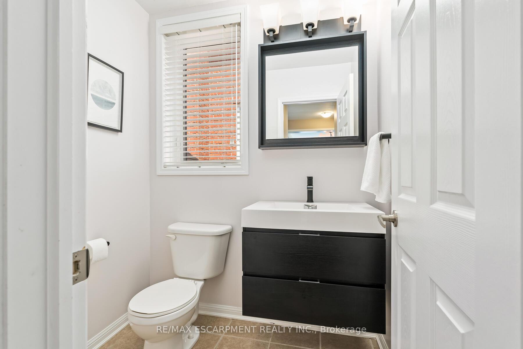 Photo 17 of 343 Wettlaufer Terrace, Milton, Scott — HOMEH