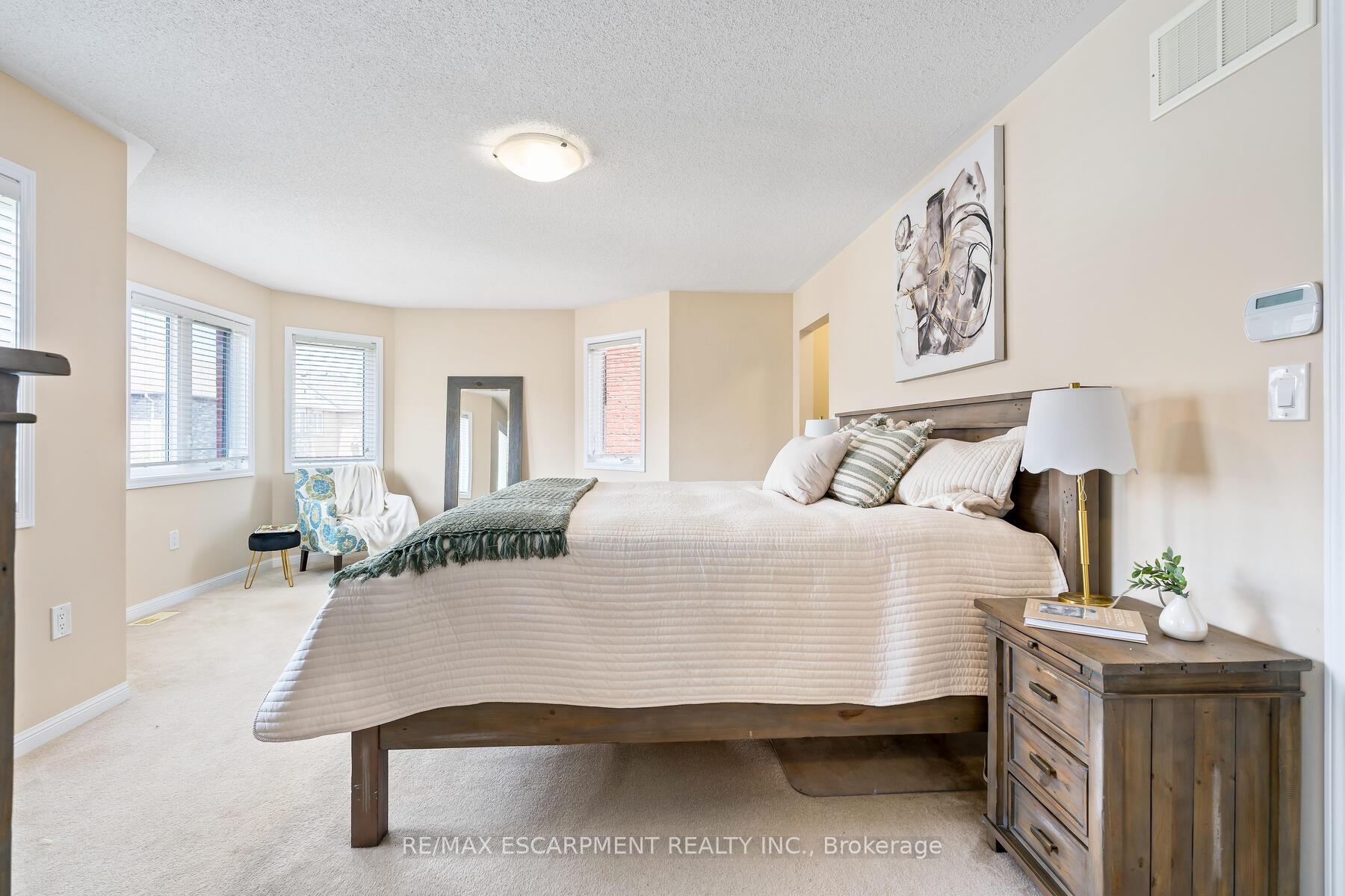 Photo 42 of 343 Wettlaufer Terrace, Milton, Scott — HOMEH