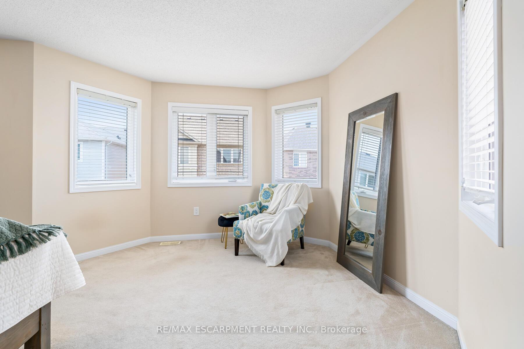 Photo 32 of 343 Wettlaufer Terrace, Milton, Scott — HOMEH