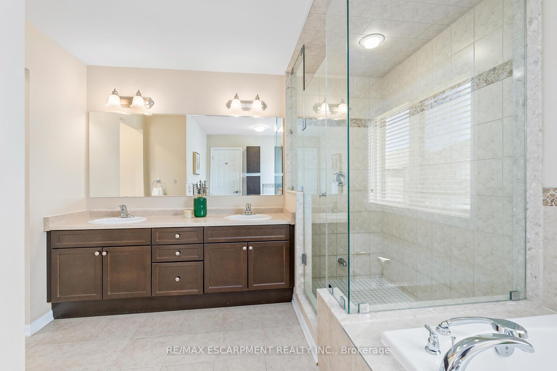 Photo 26 of 343 Wettlaufer Terrace, Milton, Scott — HOMEH