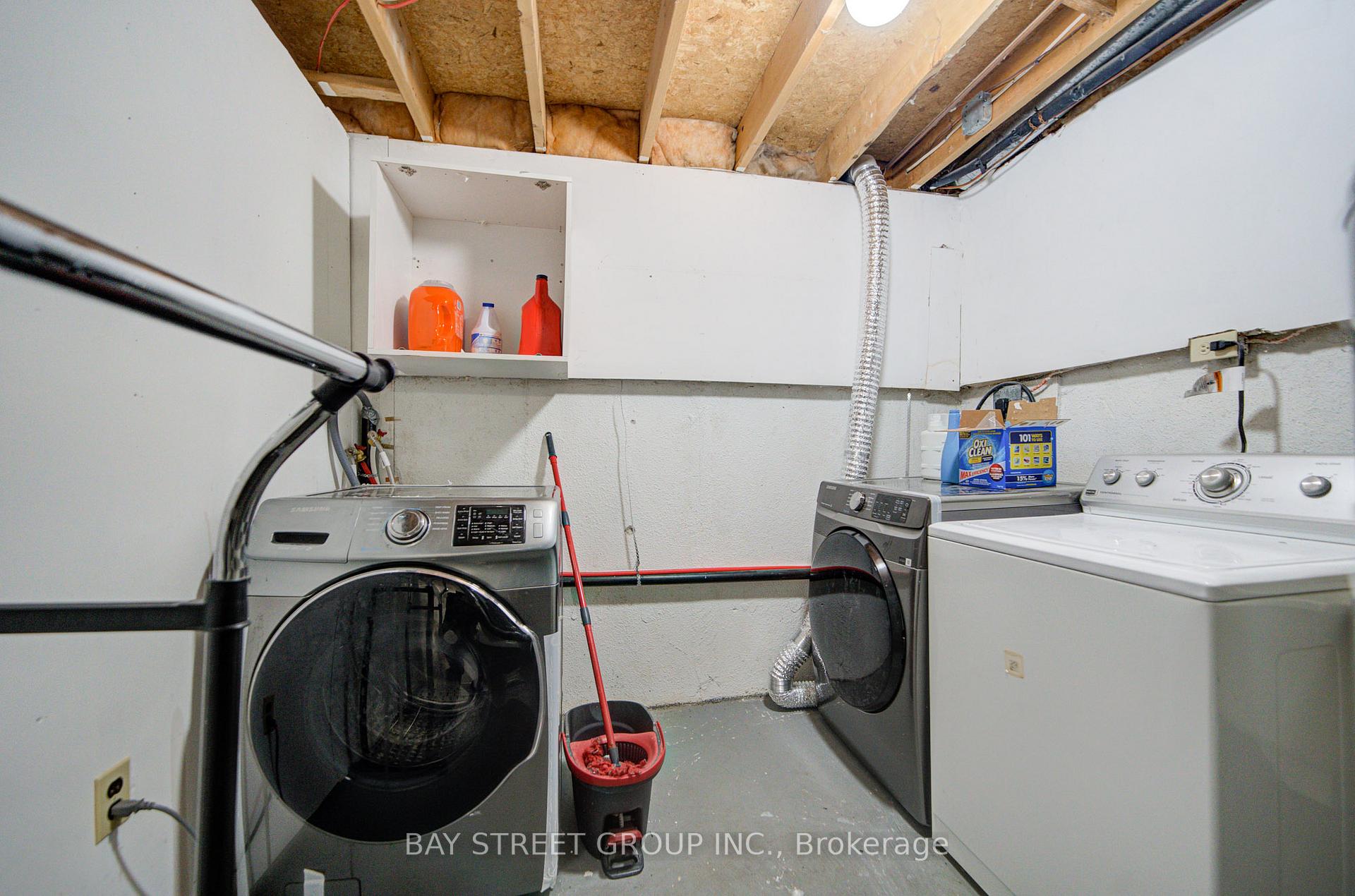 Photo 21 of 49 Trothen Circle, Markham, Markham Village — HOMEH
