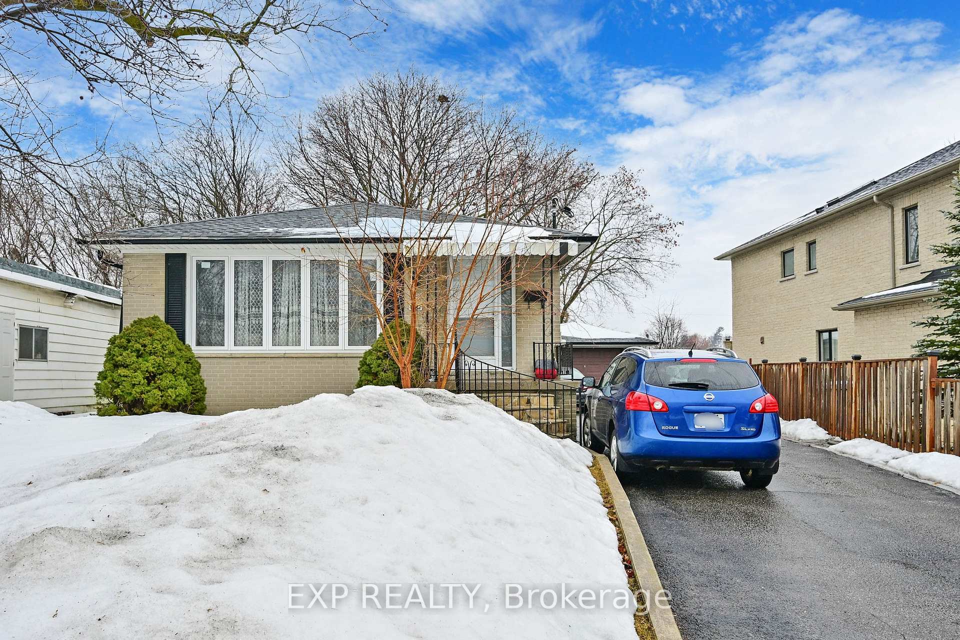 Photo 1 of Unit Bsmt, 114 Glen Cameron Road, Markham, Thornhill — HOMEH