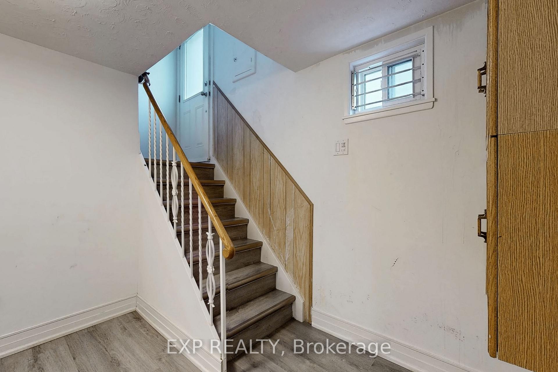 Photo 6 of Unit Bsmt, 114 Glen Cameron Road, Markham, Thornhill — HOMEH