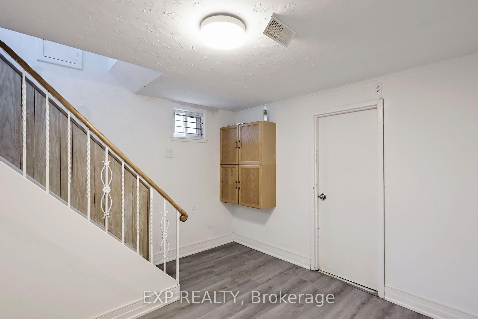 Photo 8 of Unit Bsmt, 114 Glen Cameron Road, Markham, Thornhill — HOMEH