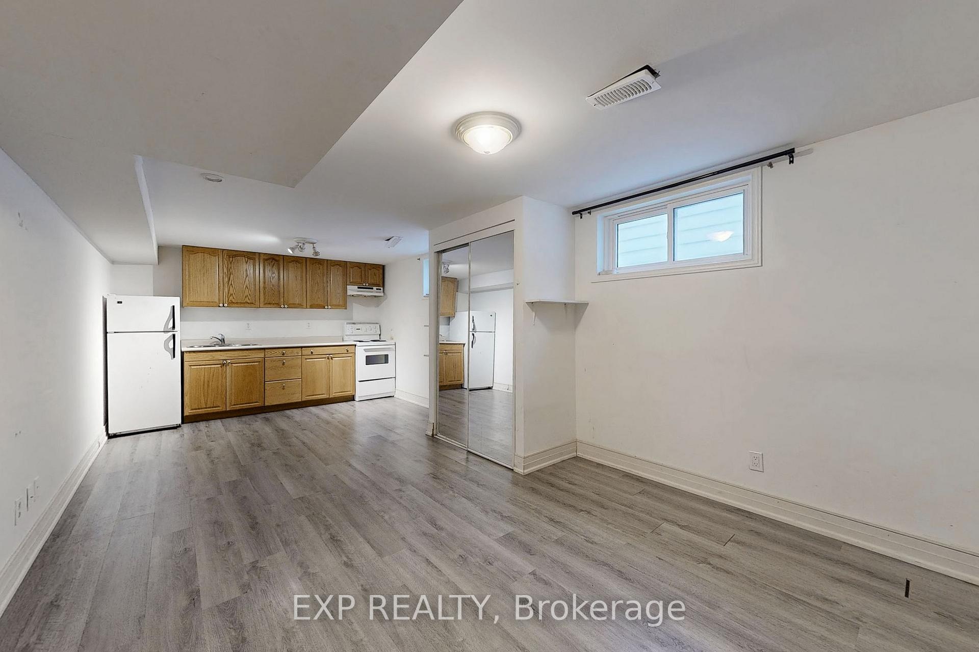 Photo 10 of Unit Bsmt, 114 Glen Cameron Road, Markham, Thornhill — HOMEH