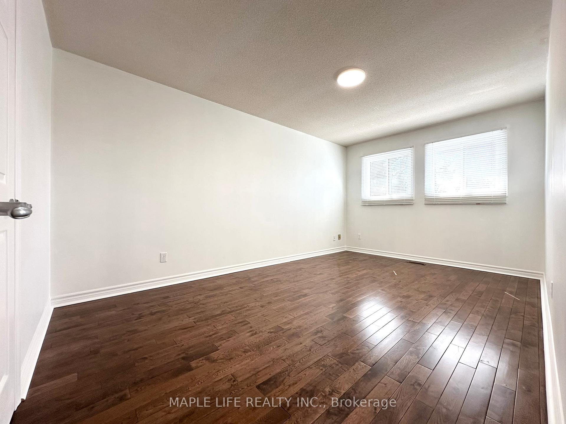 Photo 14 of 7 Vanhorn Court, Markham, Aileen-Willowbrook — HOMEH