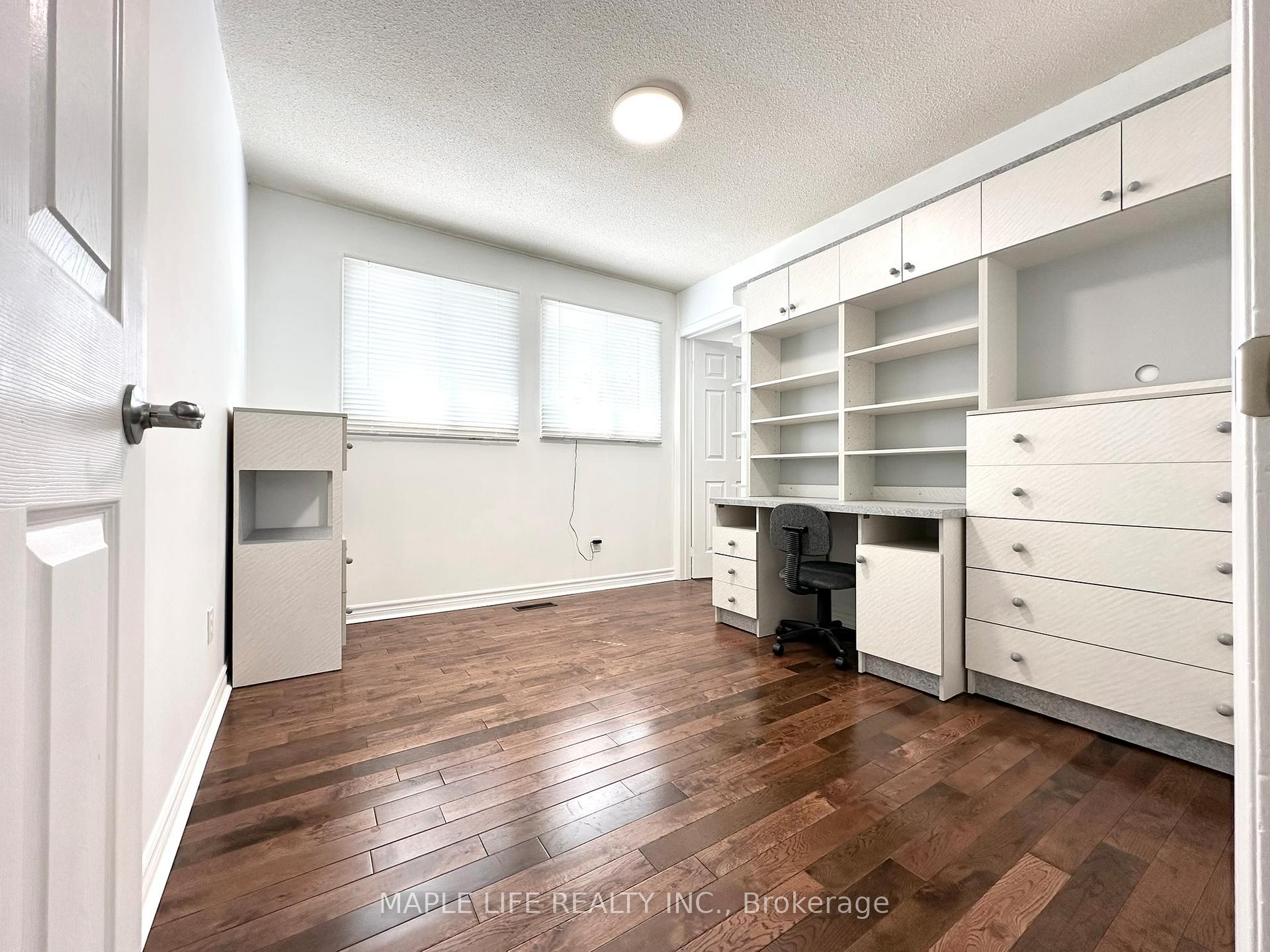 Photo 15 of 7 Vanhorn Court, Markham, Aileen-Willowbrook — HOMEH