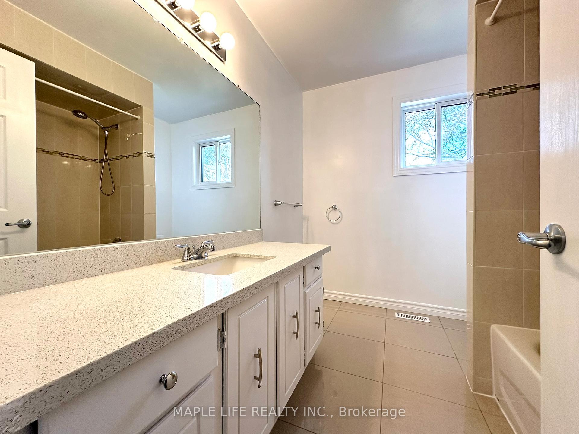 Photo 19 of 7 Vanhorn Court, Markham, Aileen-Willowbrook — HOMEH