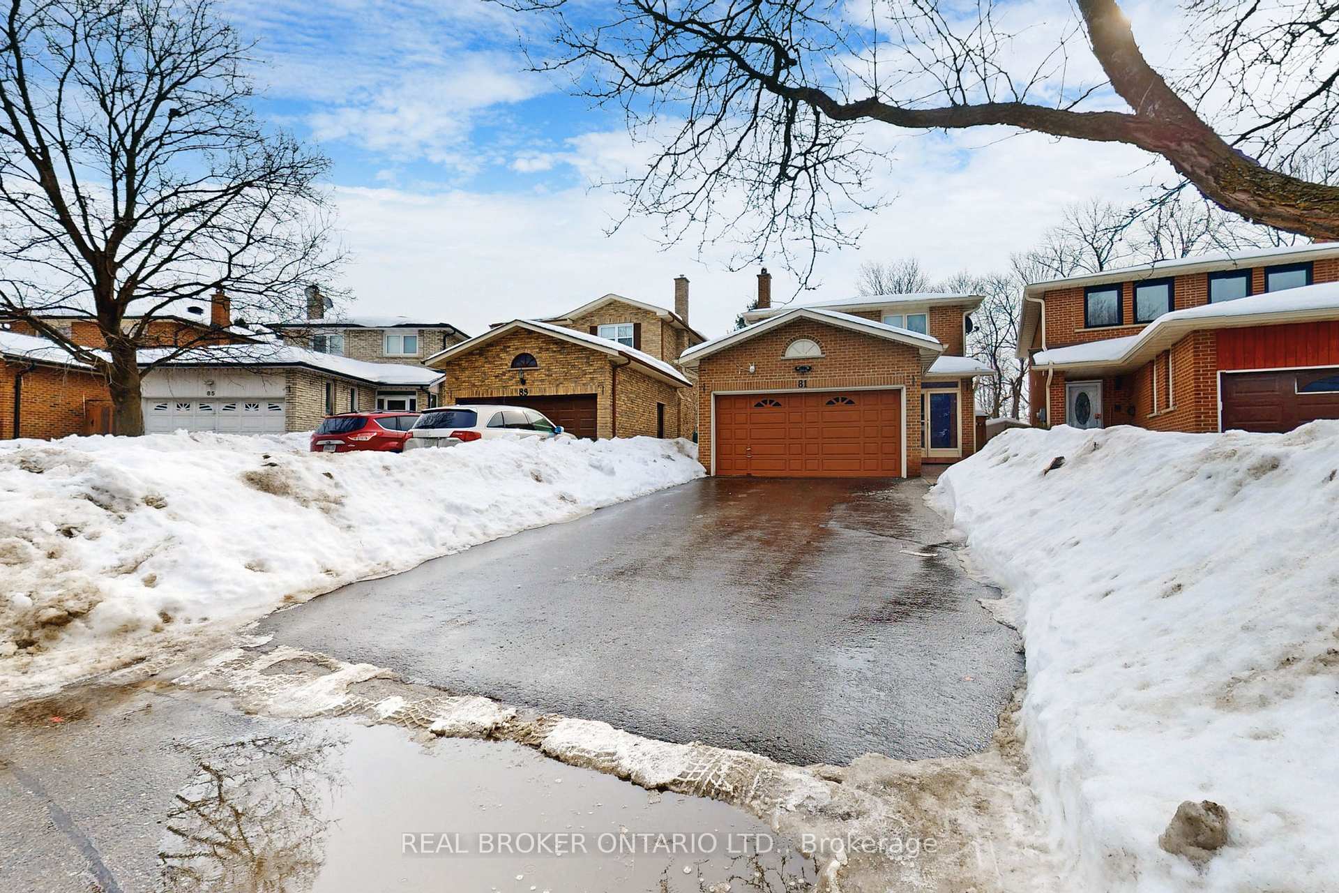 Photo 3 of 81 Delmark Boulevard, Markham, Sherwood-Amberglen — HOMEH
