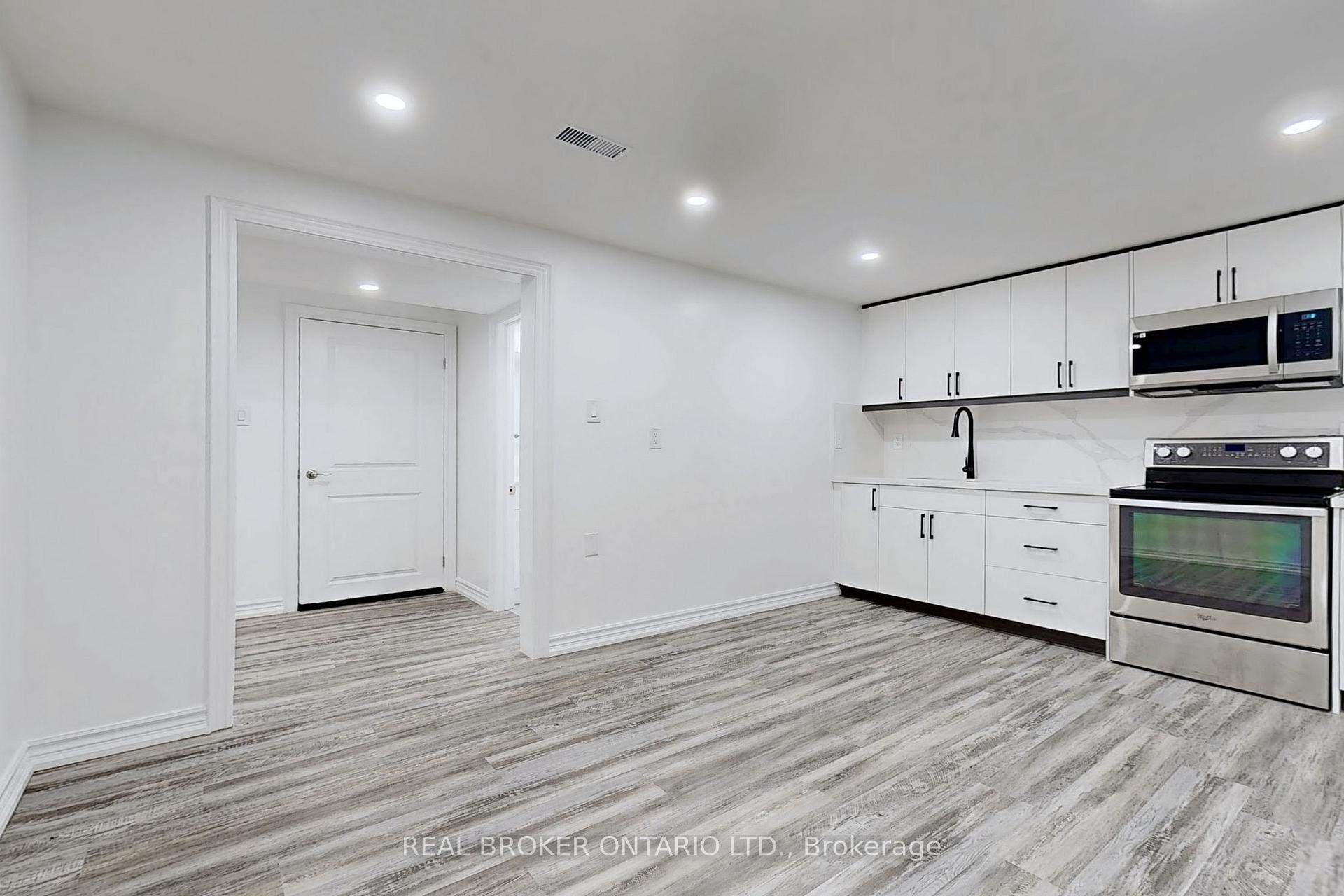Photo 6 of 81 Delmark Boulevard, Markham, Sherwood-Amberglen — HOMEH