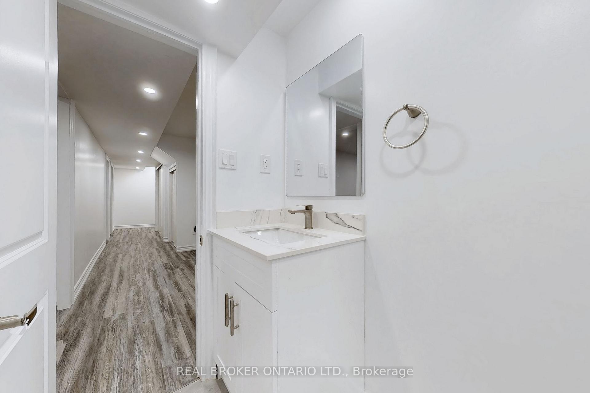 Photo 12 of 81 Delmark Boulevard, Markham, Sherwood-Amberglen — HOMEH