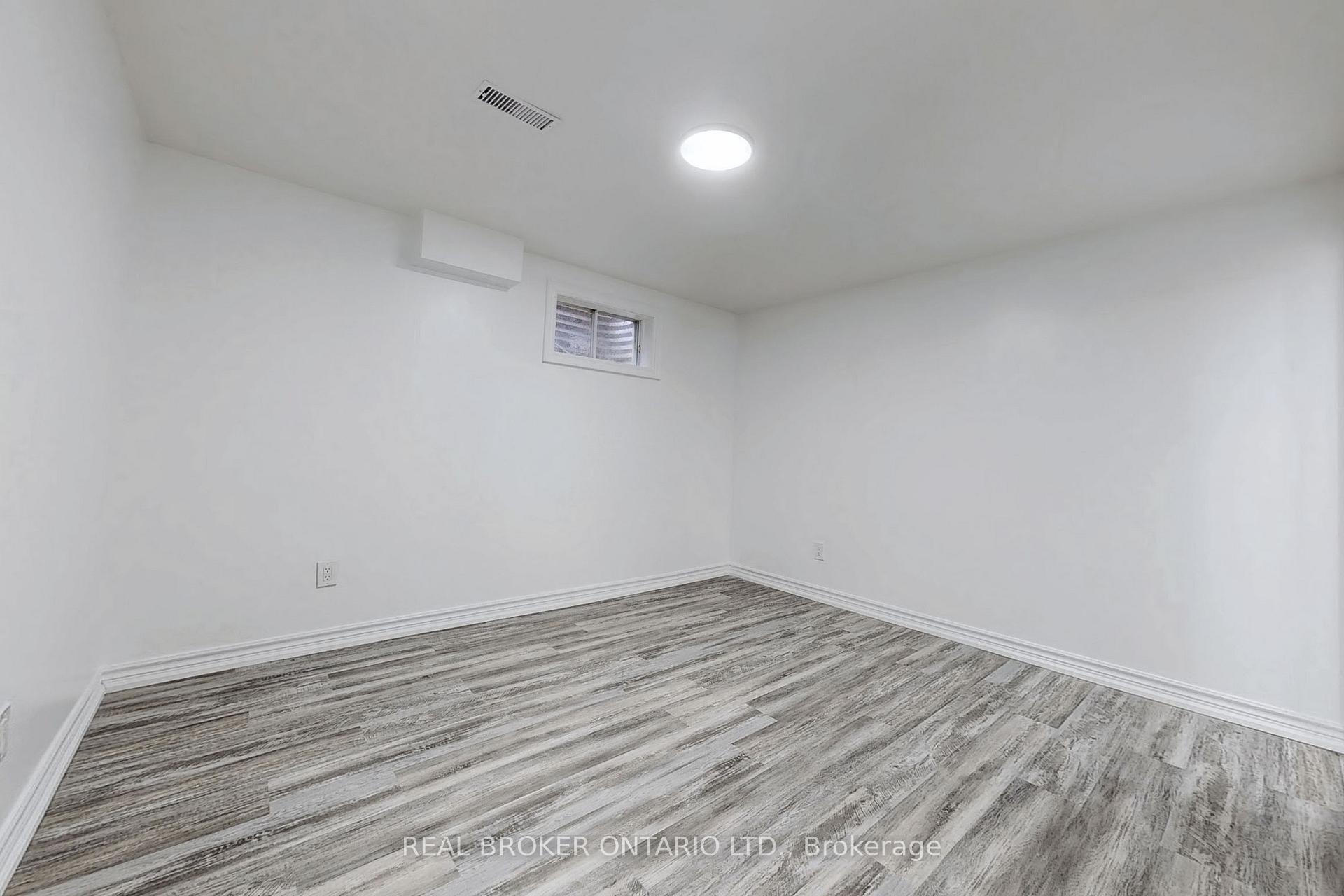 Photo 17 of 81 Delmark Boulevard, Markham, Sherwood-Amberglen — HOMEH