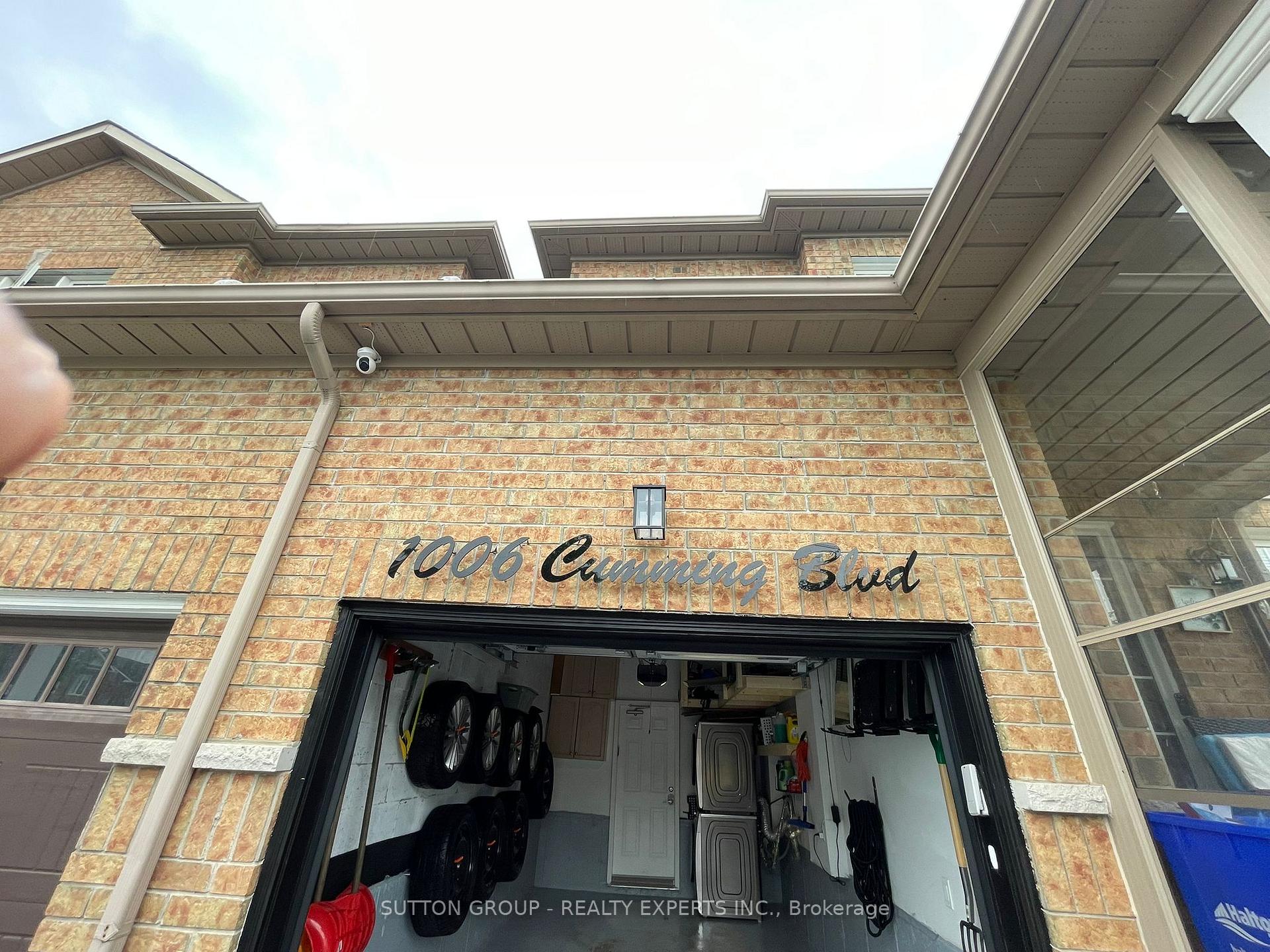 Photo 1 of 1006 Cumming Boulevard, Milton, Clarke — HOMEH