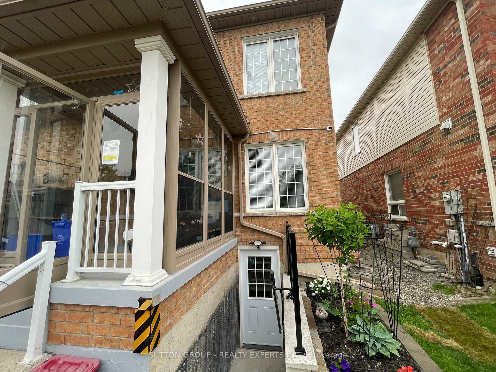 Photo 3 of 1006 Cumming Boulevard, Milton, Clarke — HOMEH