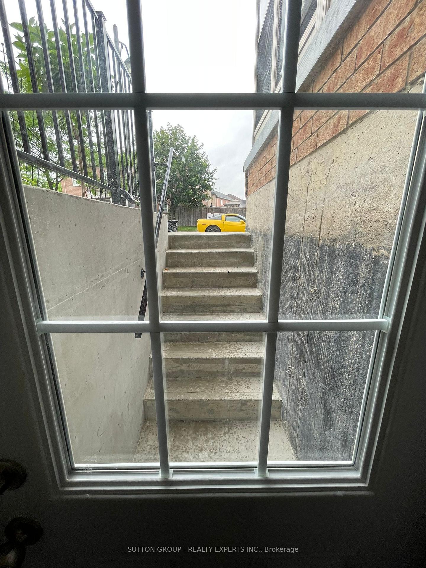 Photo 5 of 1006 Cumming Boulevard, Milton, Clarke — HOMEH
