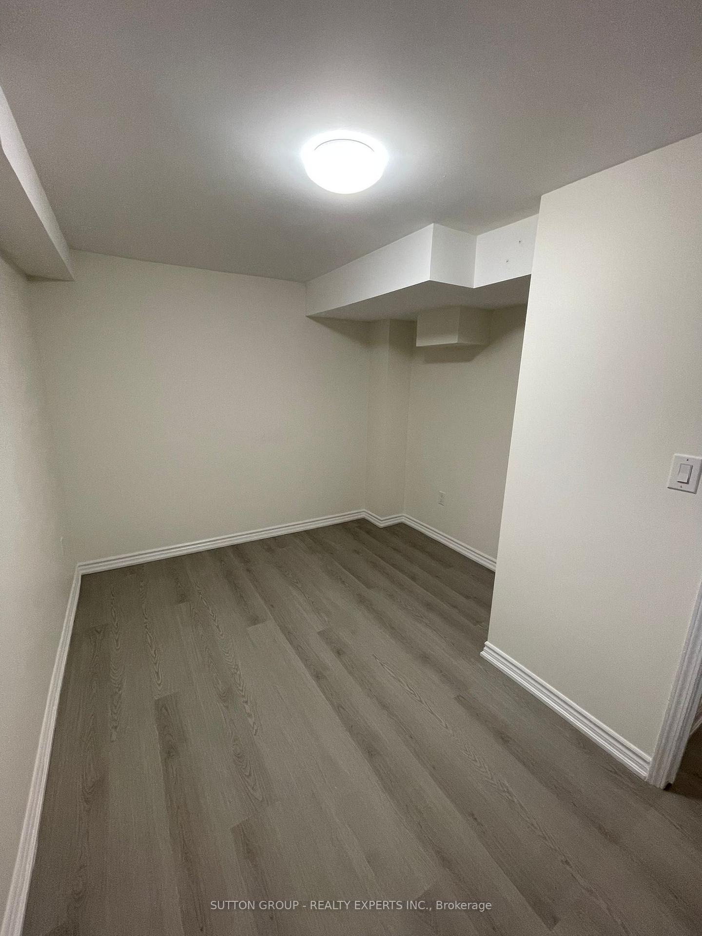 Photo 6 of 1006 Cumming Boulevard, Milton, Clarke — HOMEH