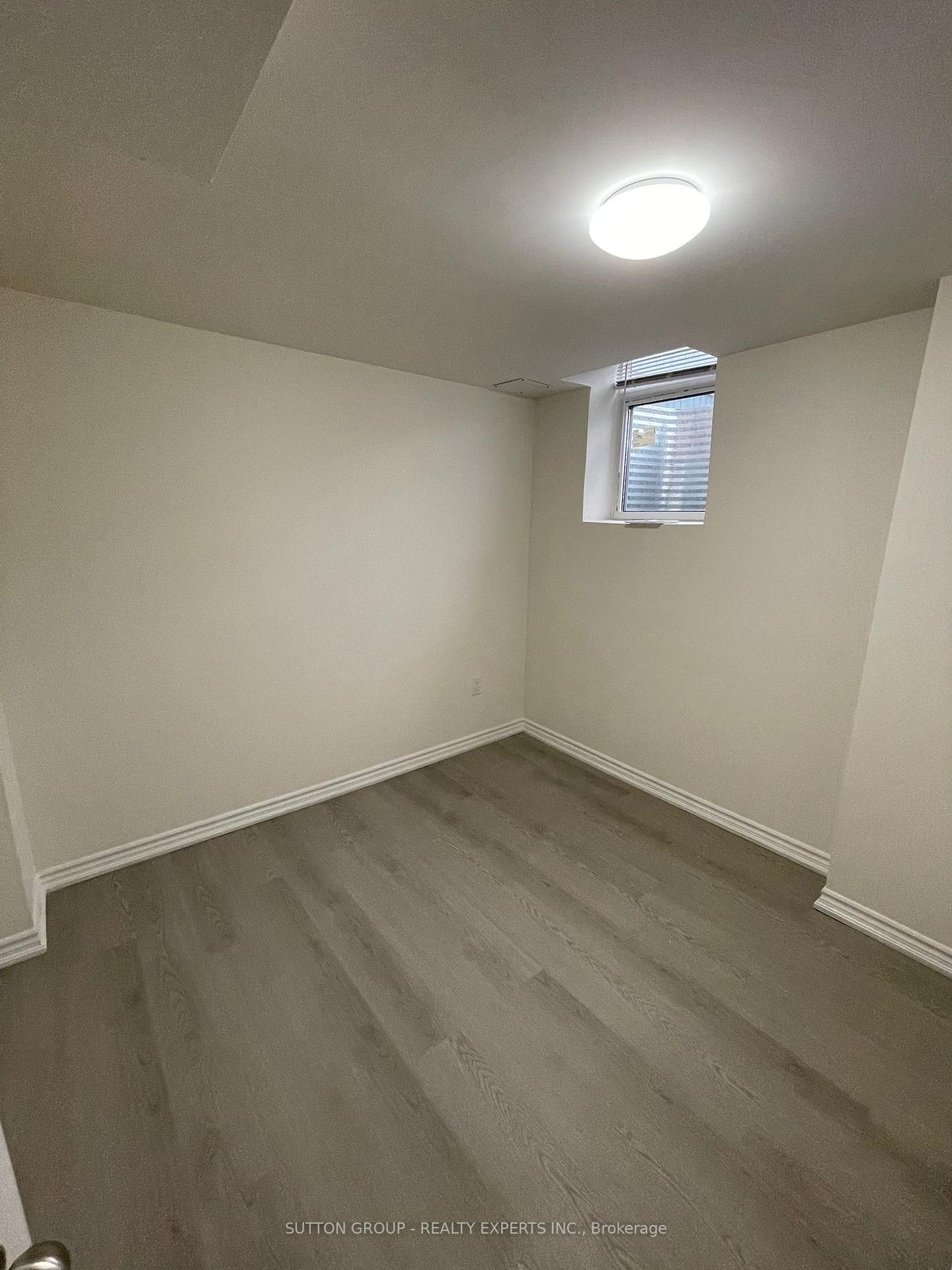 Photo 8 of 1006 Cumming Boulevard, Milton, Clarke — HOMEH