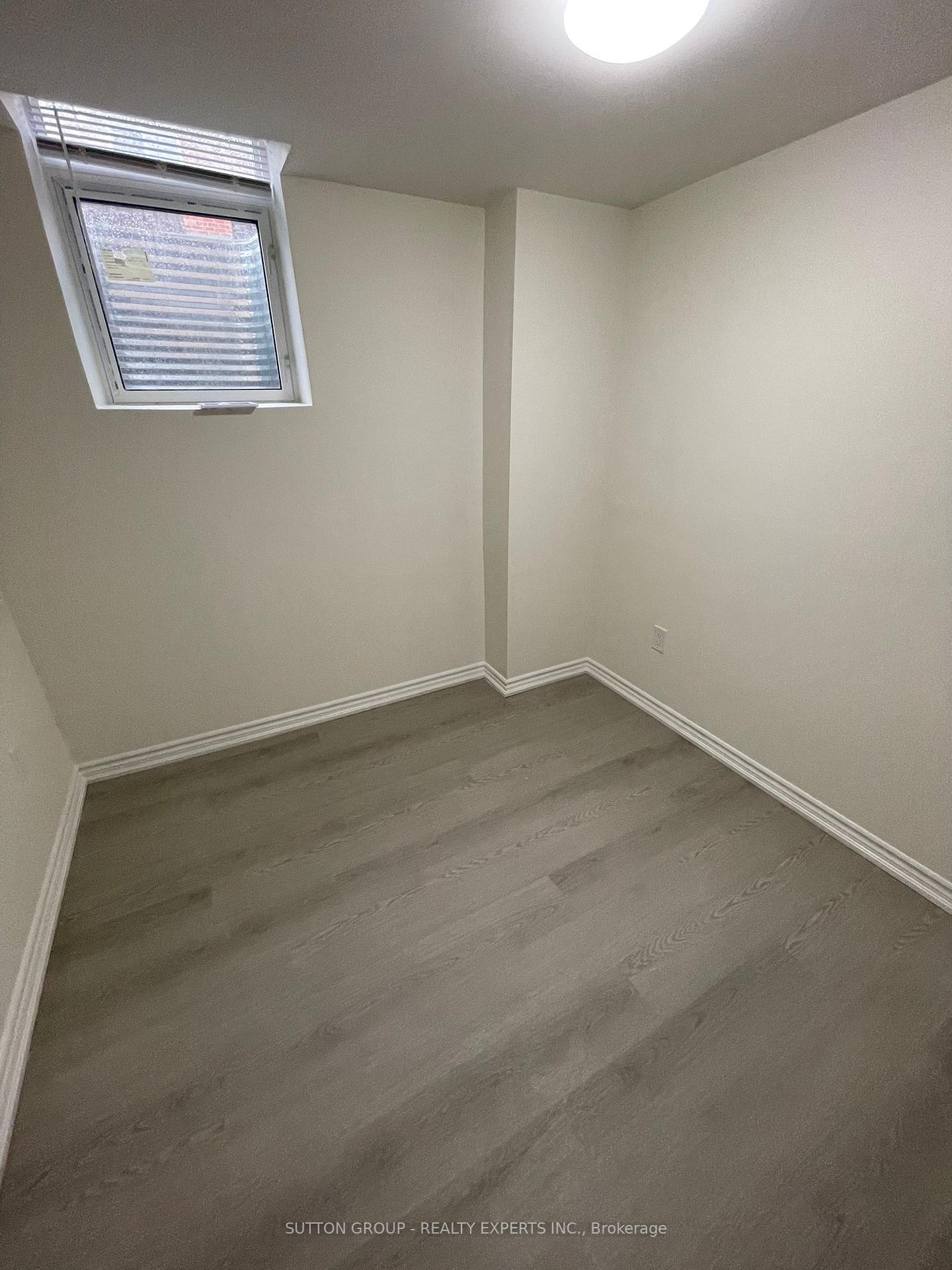 Photo 9 of 1006 Cumming Boulevard, Milton, Clarke — HOMEH