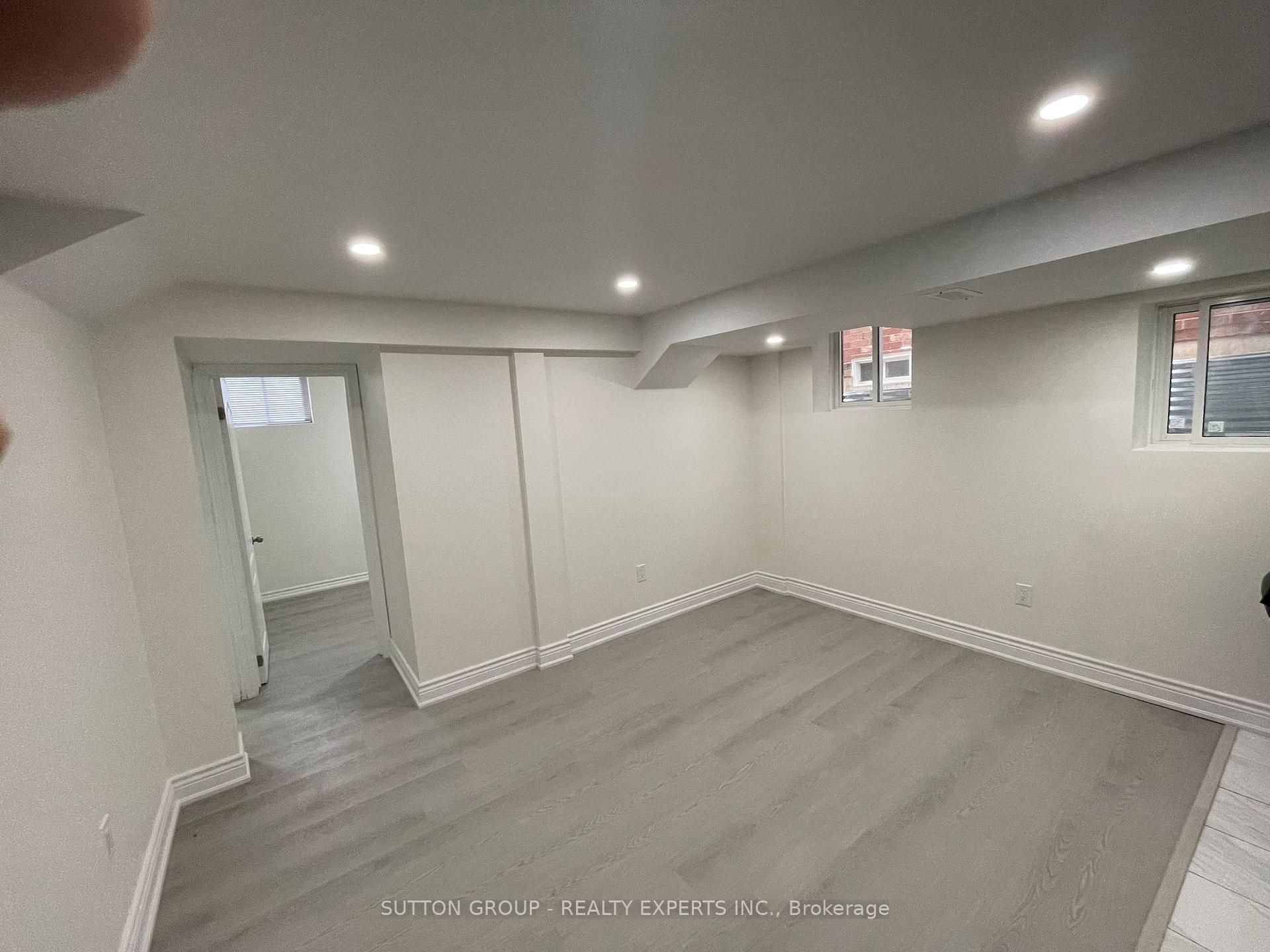 Photo 11 of 1006 Cumming Boulevard, Milton, Clarke — HOMEH