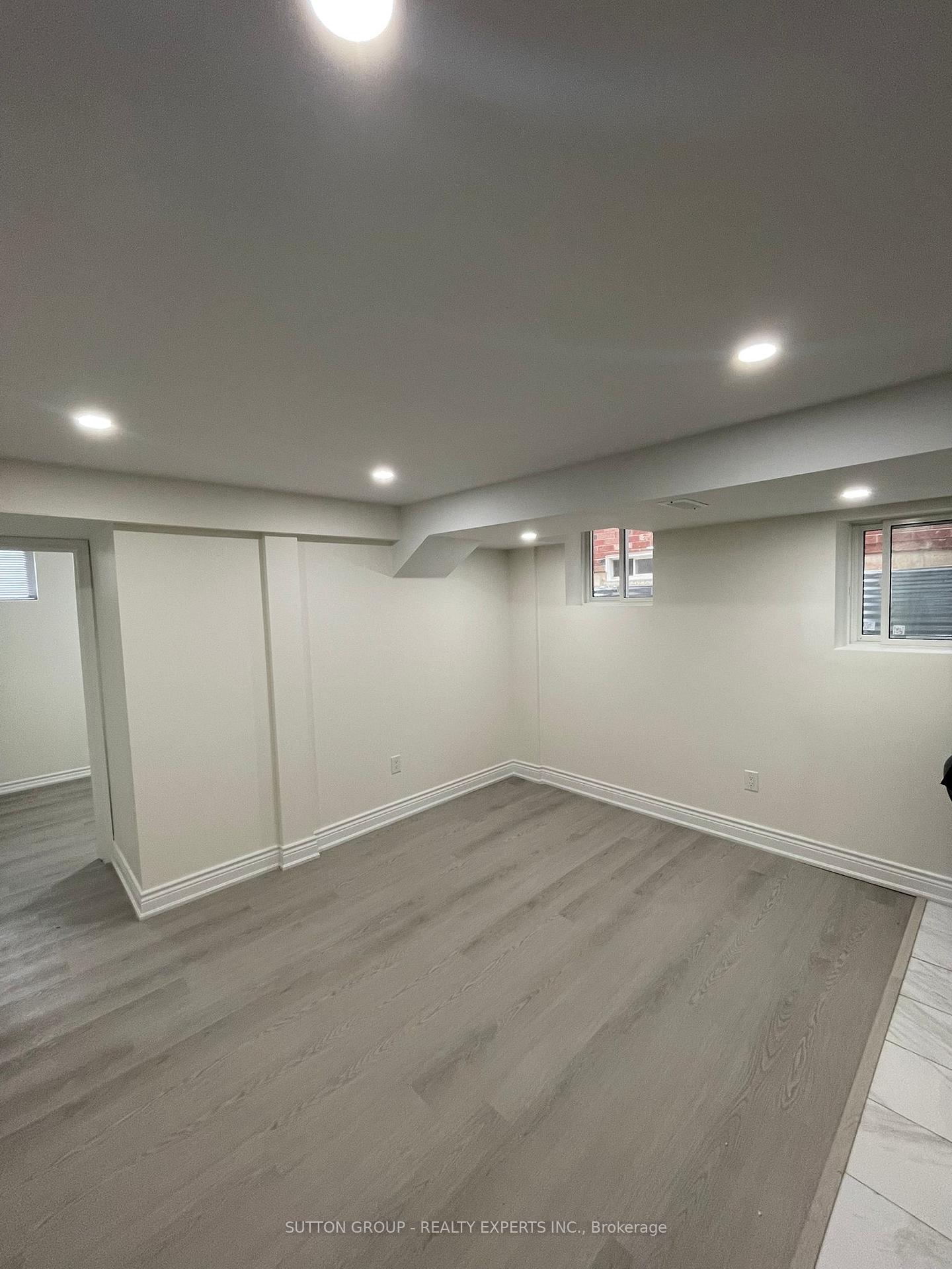 Photo 12 of 1006 Cumming Boulevard, Milton, Clarke — HOMEH
