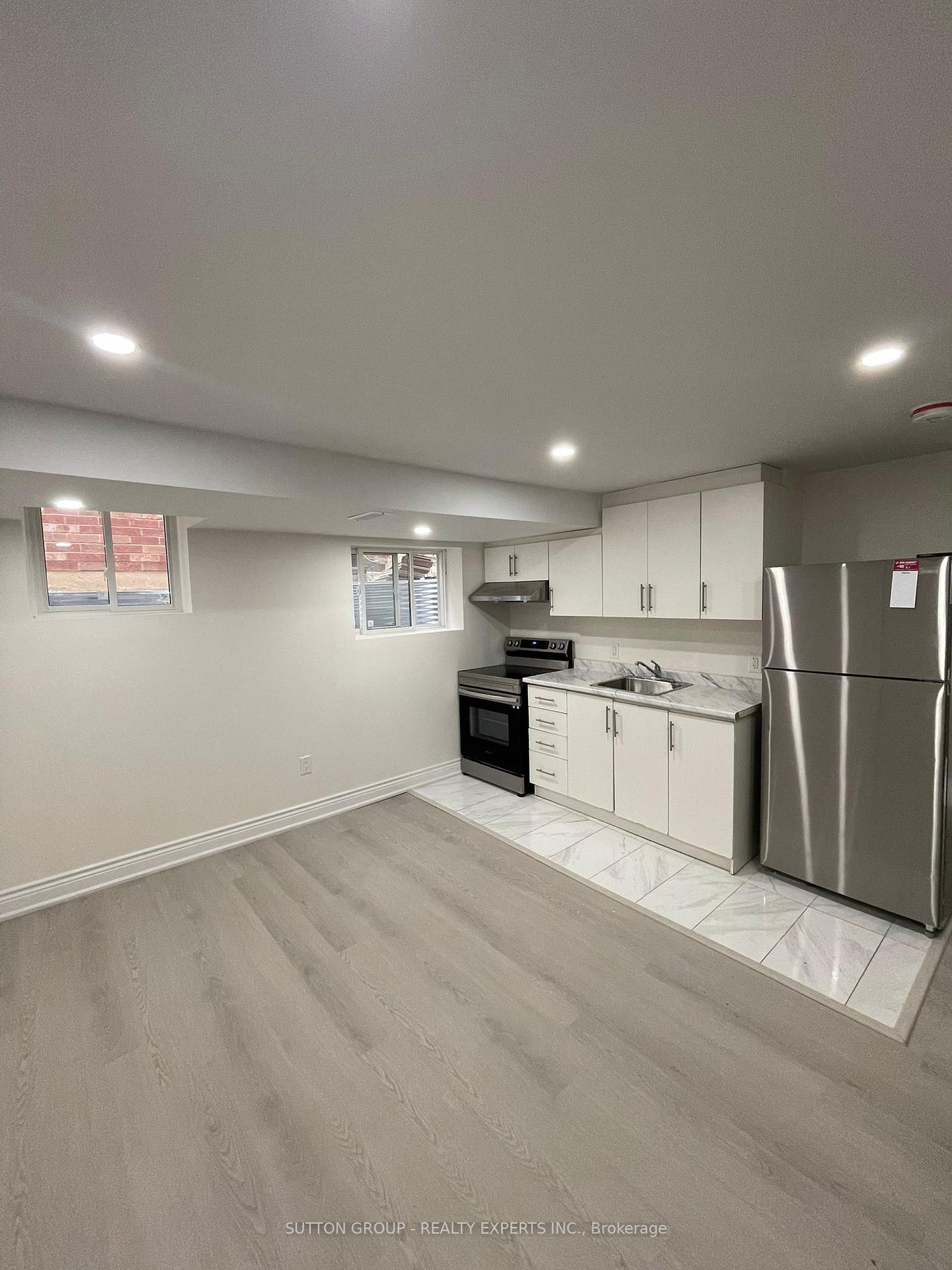 Photo 14 of 1006 Cumming Boulevard, Milton, Clarke — HOMEH