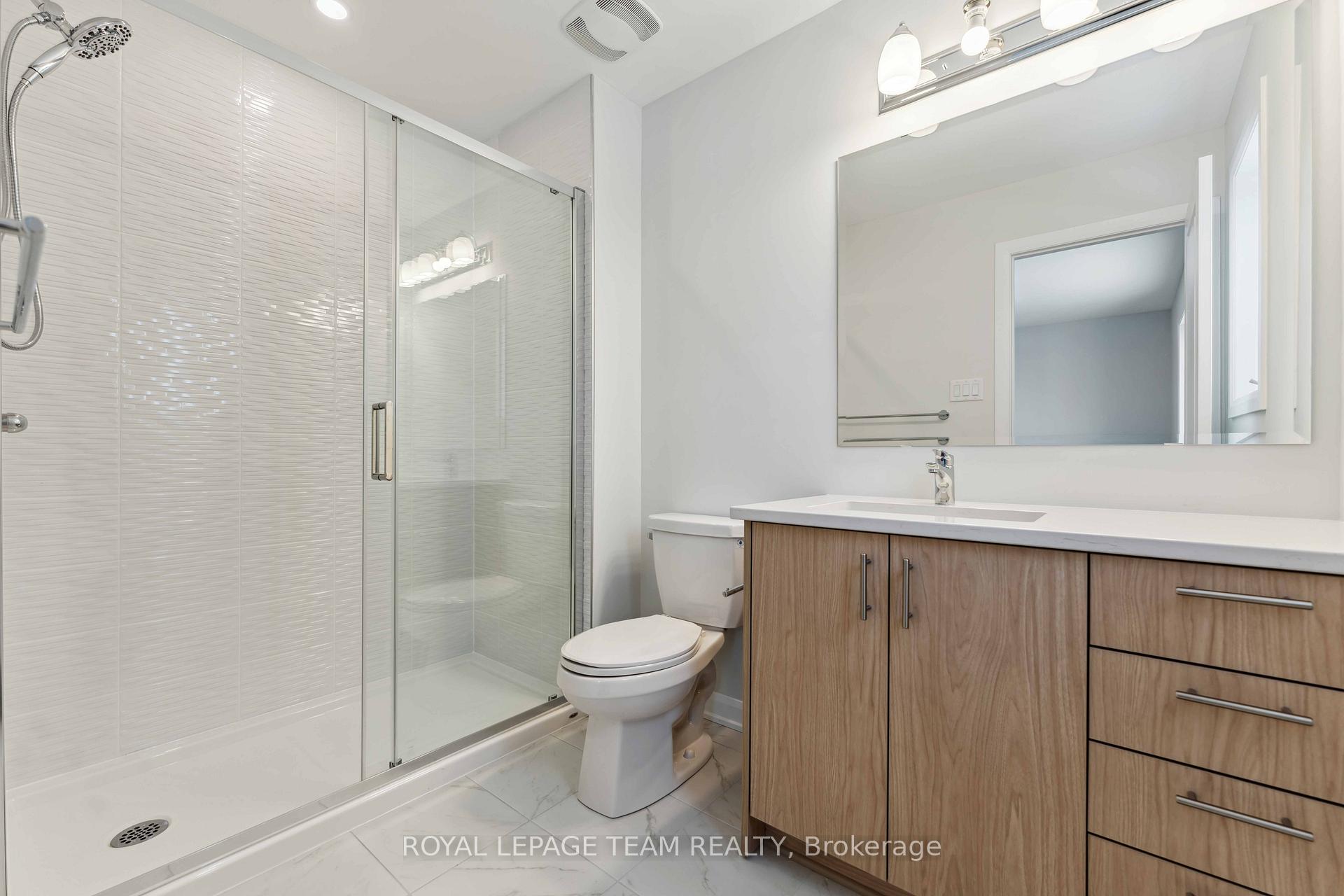 Photo 17 of 728 Fairline Row, Ottawa, Kanata - Emerald Meadows/Trailwest — HOMEH