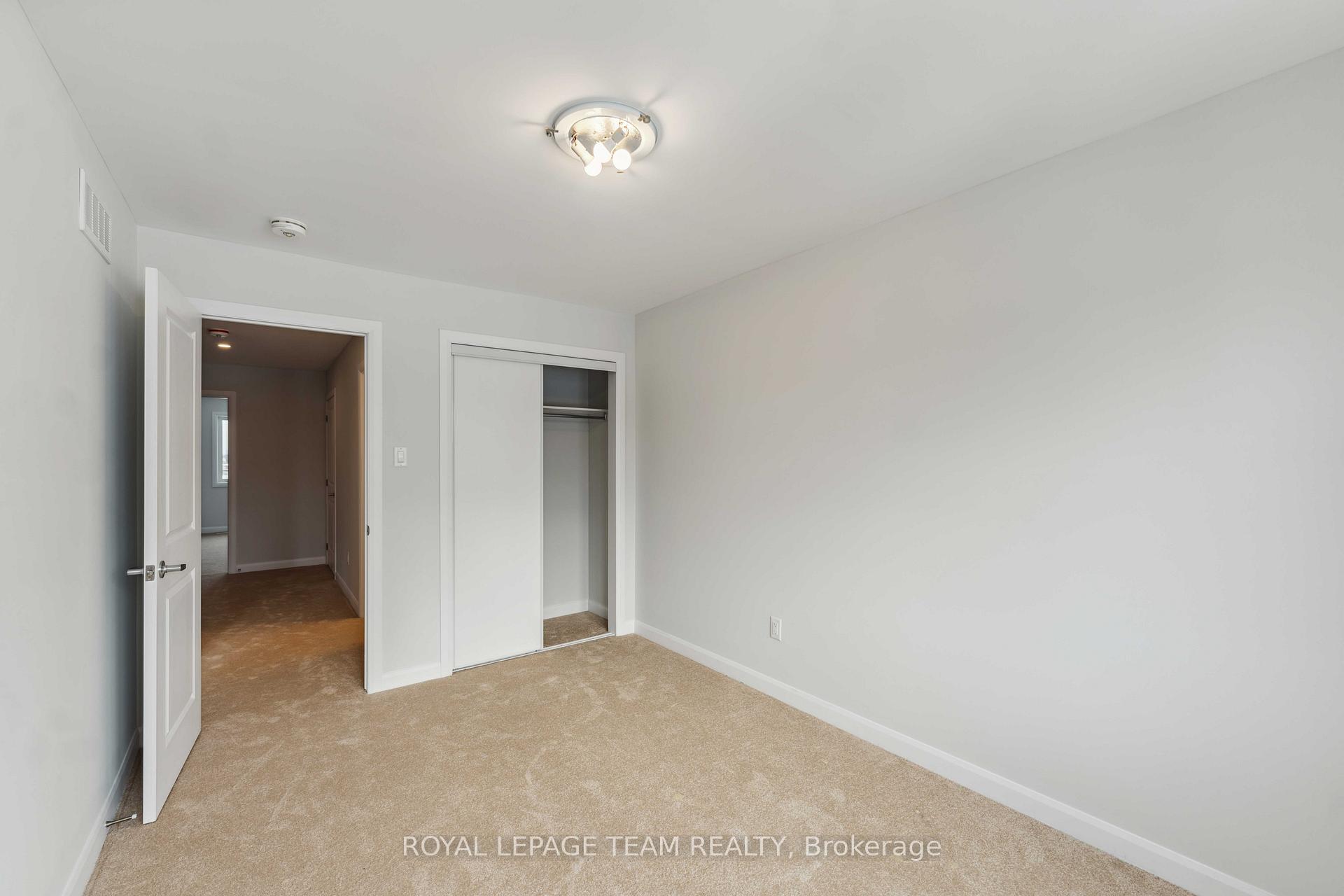 Photo 20 of 728 Fairline Row, Ottawa, Kanata - Emerald Meadows/Trailwest — HOMEH