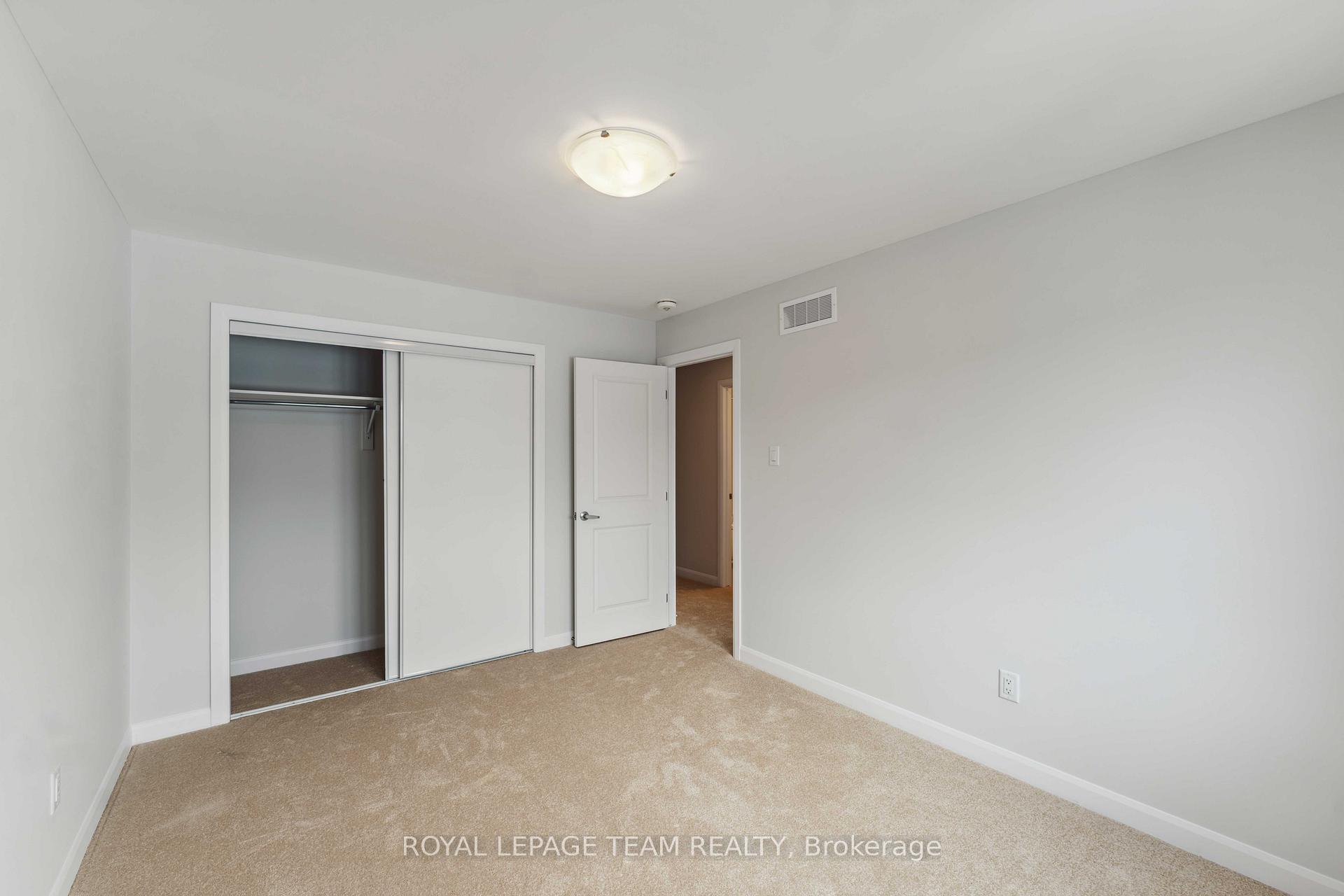 Photo 23 of 728 Fairline Row, Ottawa, Kanata - Emerald Meadows/Trailwest — HOMEH