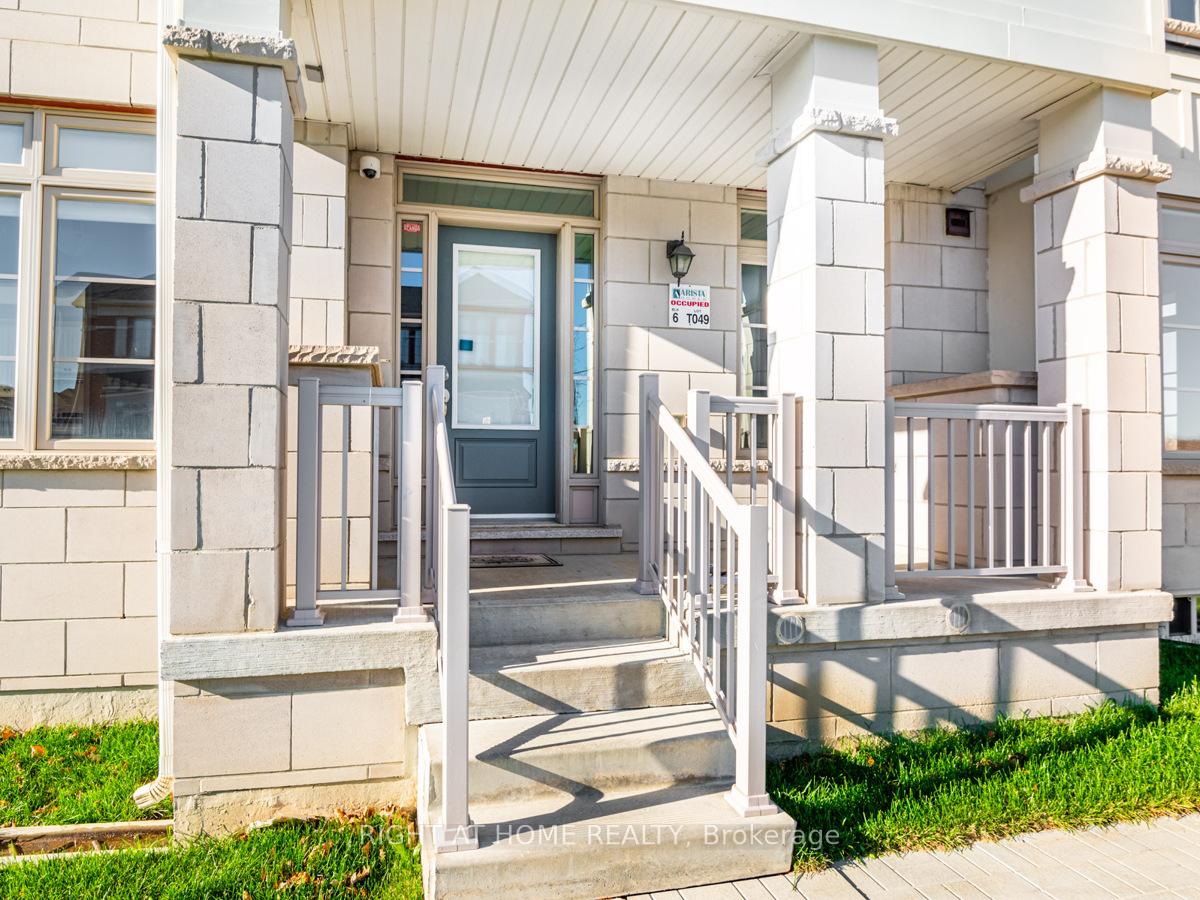 Photo 2 of 67 Decast Crescent, Markham, Box Grove — HOMEH