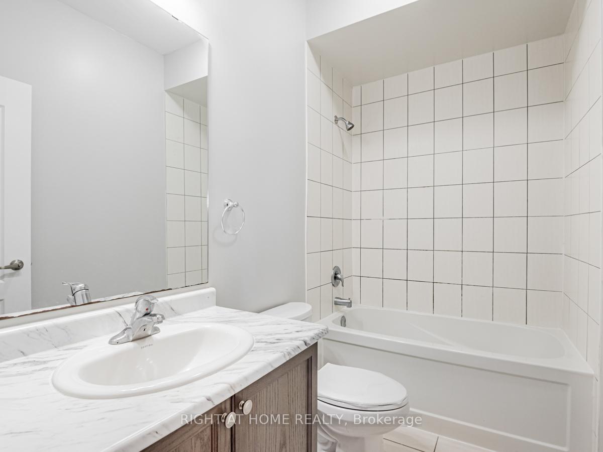 Photo 25 of 67 Decast Crescent, Markham, Box Grove — HOMEH
