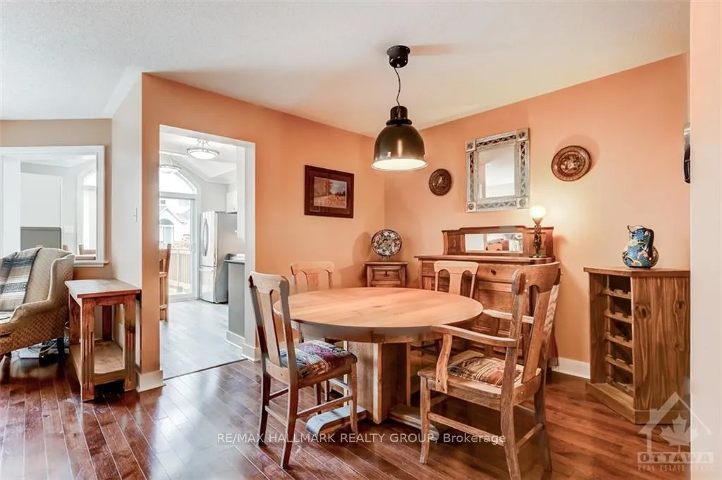 Photo 3 of 130 Landover Crescent, Ottawa, Kanata - Emerald Meadows/Trailwest — HOMEH