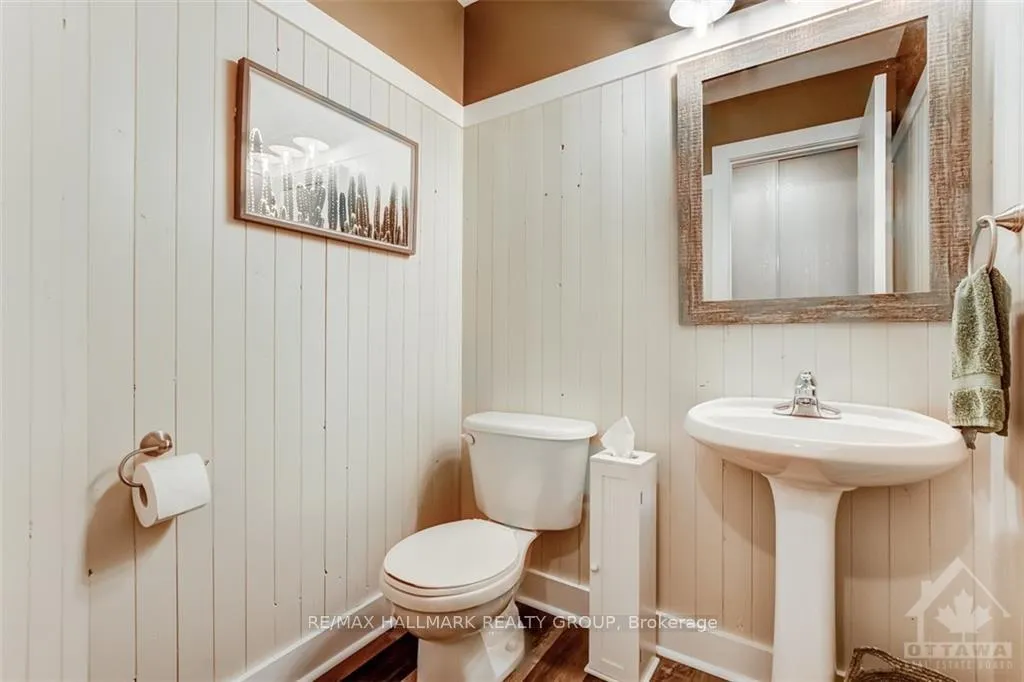 Photo 11 of 130 Landover Crescent, Ottawa, Kanata - Emerald Meadows/Trailwest — HOMEH