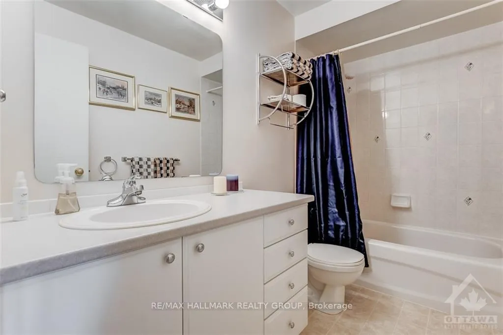 Photo 20 of 130 Landover Crescent, Ottawa, Kanata - Emerald Meadows/Trailwest — HOMEH