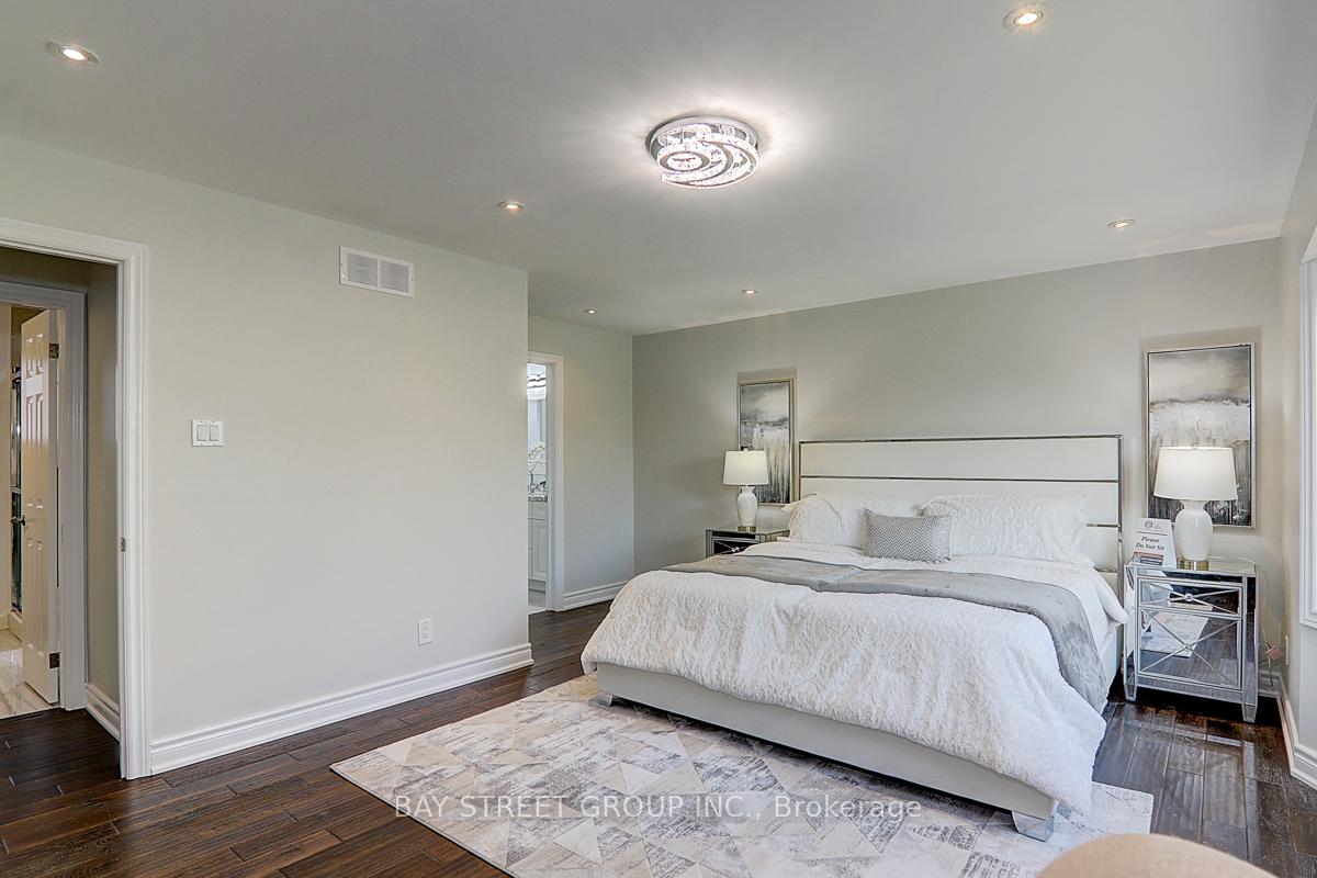 Photo 26 of 1 Dewberry Drive, Markham, Middlefield — HOMEH