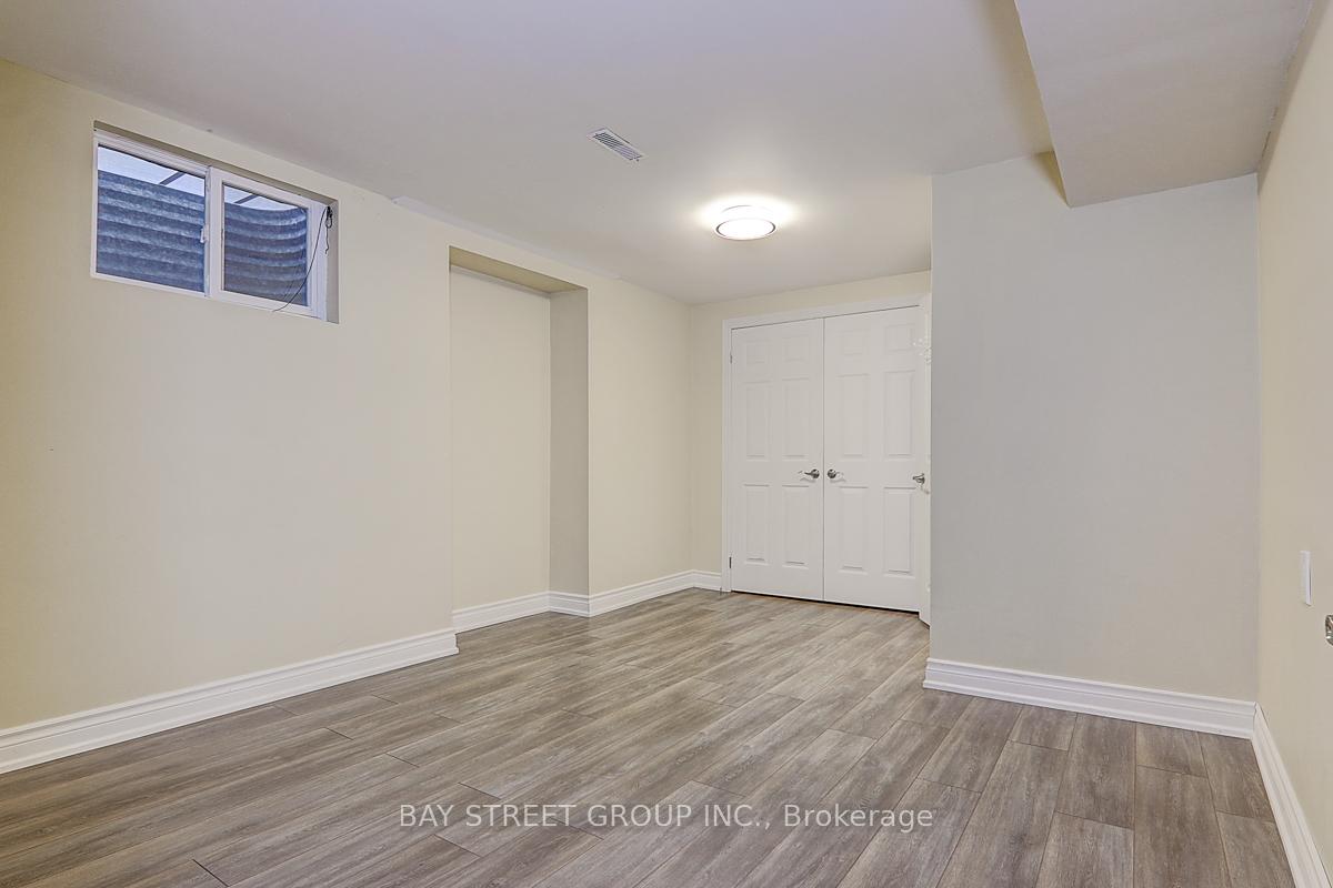 Photo 35 of 1 Dewberry Drive, Markham, Middlefield — HOMEH