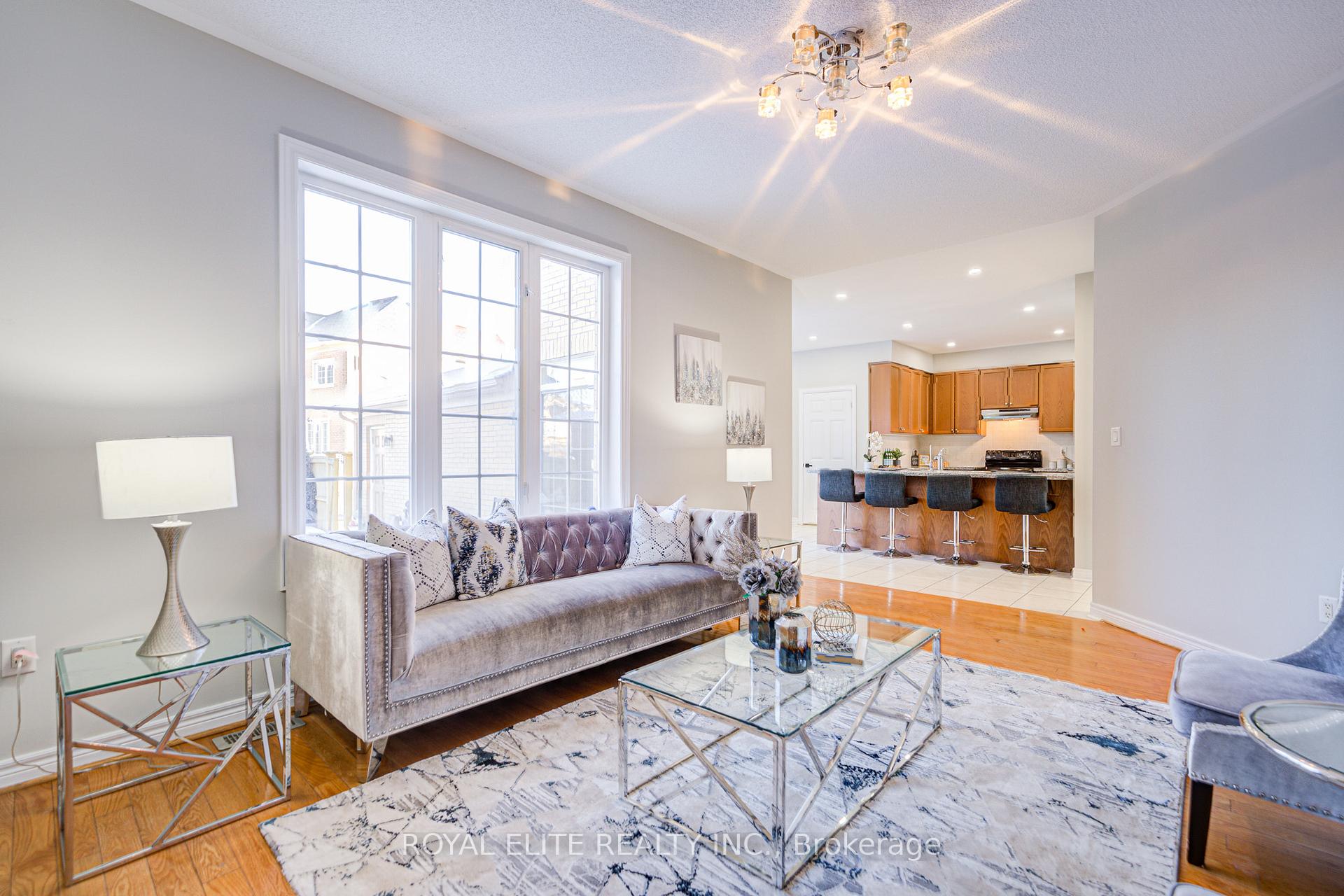 Photo 23 of 34 Murison Drive, Markham, Cathedraltown — HOMEH