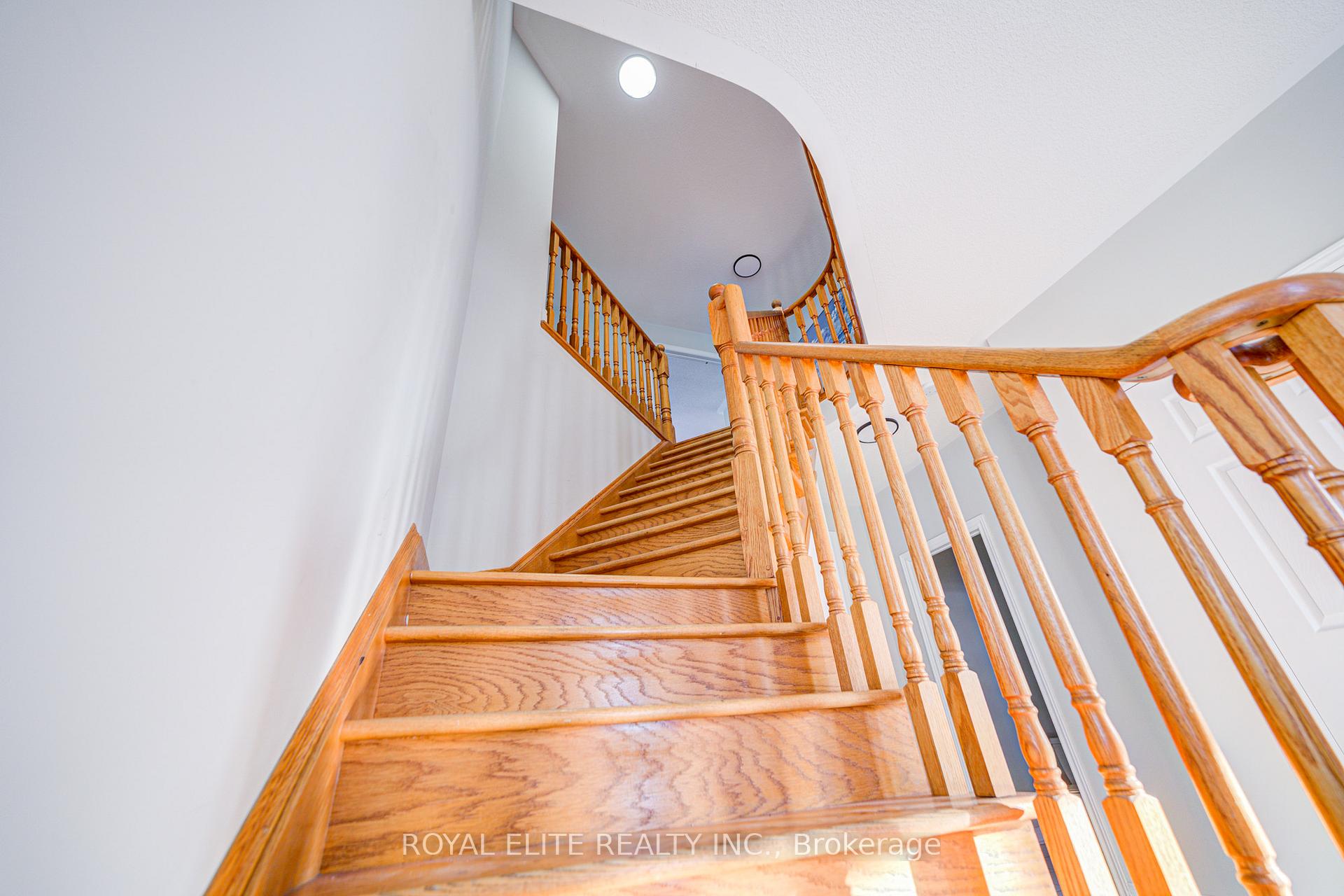 Photo 26 of 34 Murison Drive, Markham, Cathedraltown — HOMEH