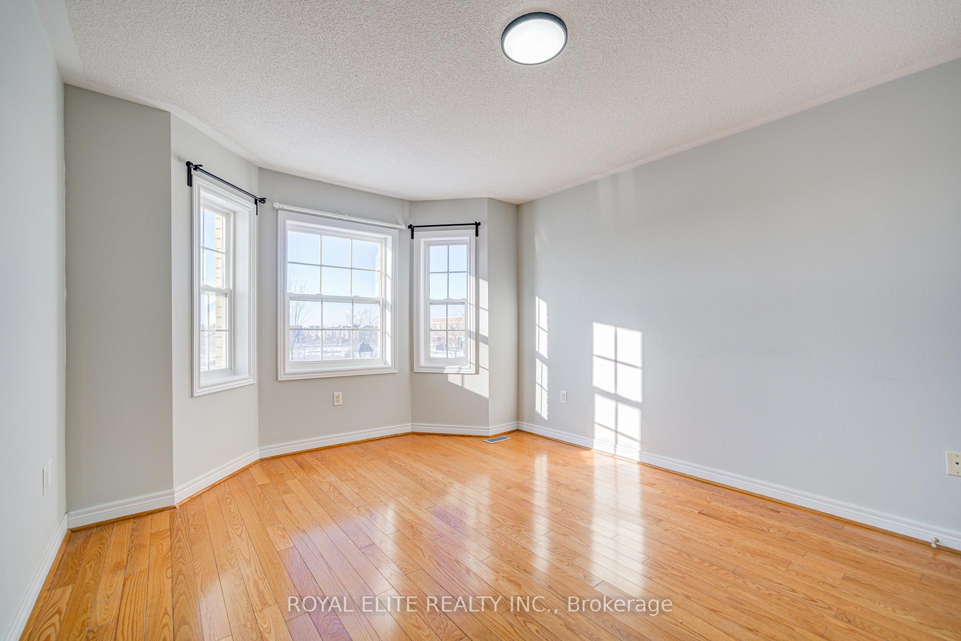 Photo 37 of 34 Murison Drive, Markham, Cathedraltown — HOMEH