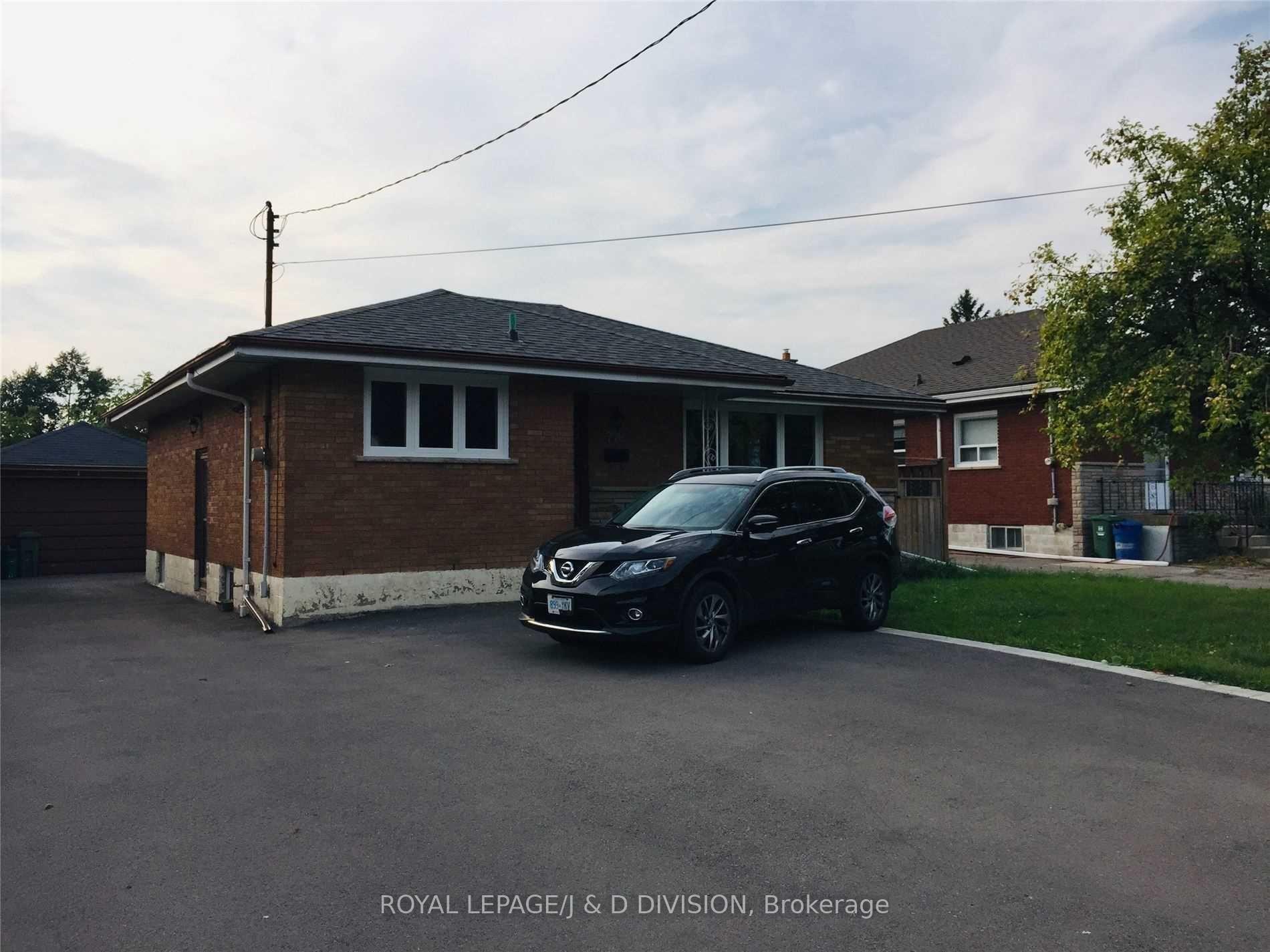 Front of Unit Lower, 778 Upper Wellington Street