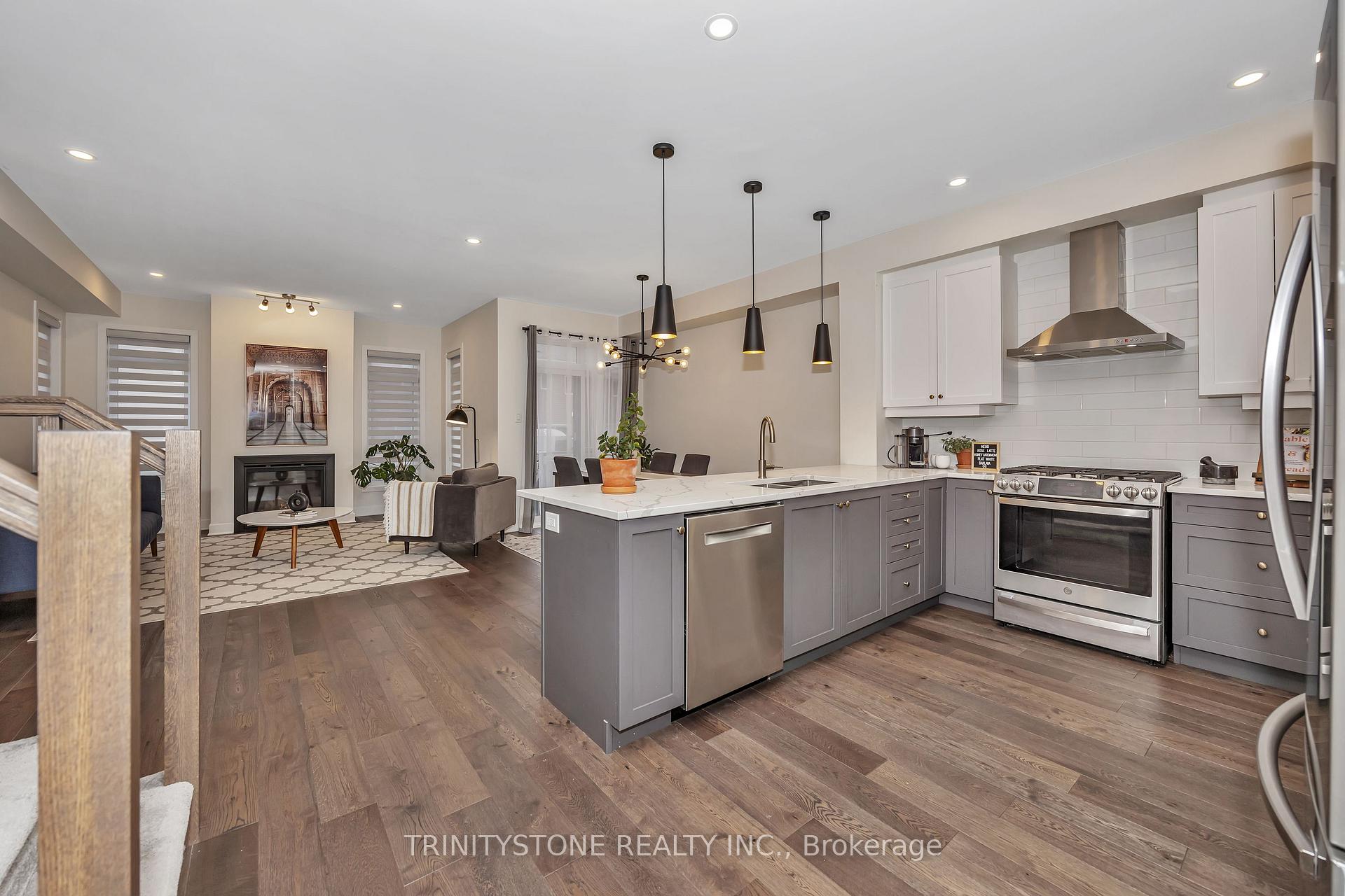 Photo 7 of 716 Twist Way, Ottawa, Kanata - Emerald Meadows/Trailwest — HOMEH