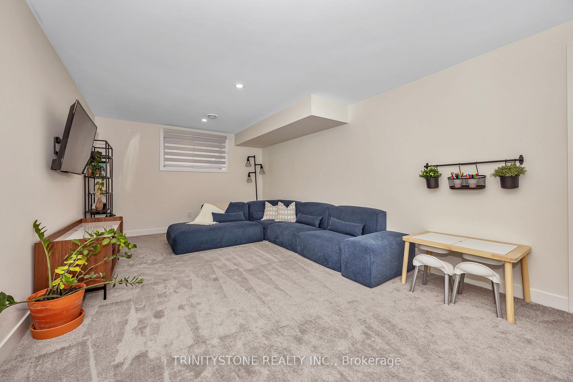 Photo 32 of 716 Twist Way, Ottawa, Kanata - Emerald Meadows/Trailwest — HOMEH