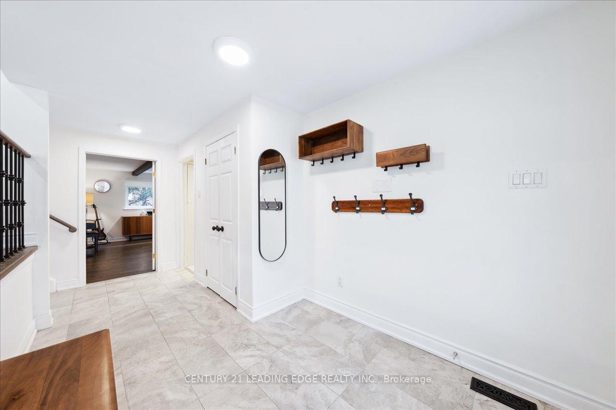 Photo 6 of 27 Blue Spruce Lane, Markham, Royal Orchard — HOMEH