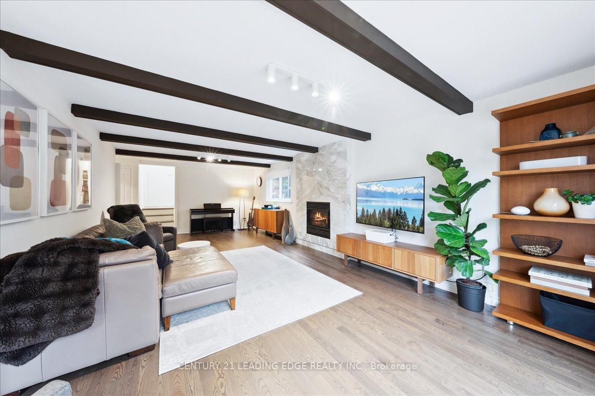 Photo 11 of 27 Blue Spruce Lane, Markham, Royal Orchard — HOMEH