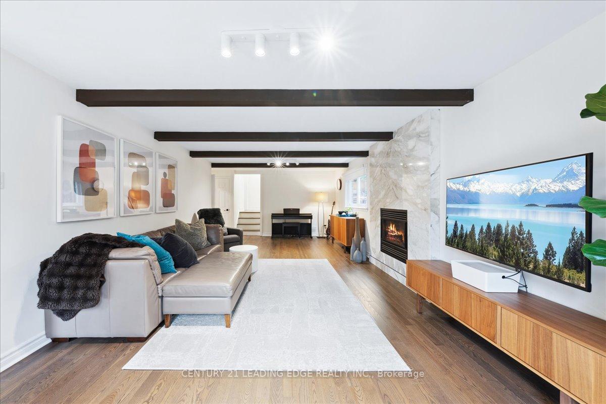 Photo 12 of 27 Blue Spruce Lane, Markham, Royal Orchard — HOMEH
