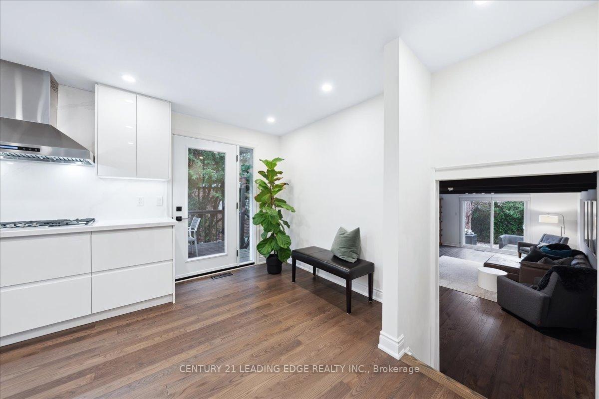 Photo 17 of 27 Blue Spruce Lane, Markham, Royal Orchard — HOMEH