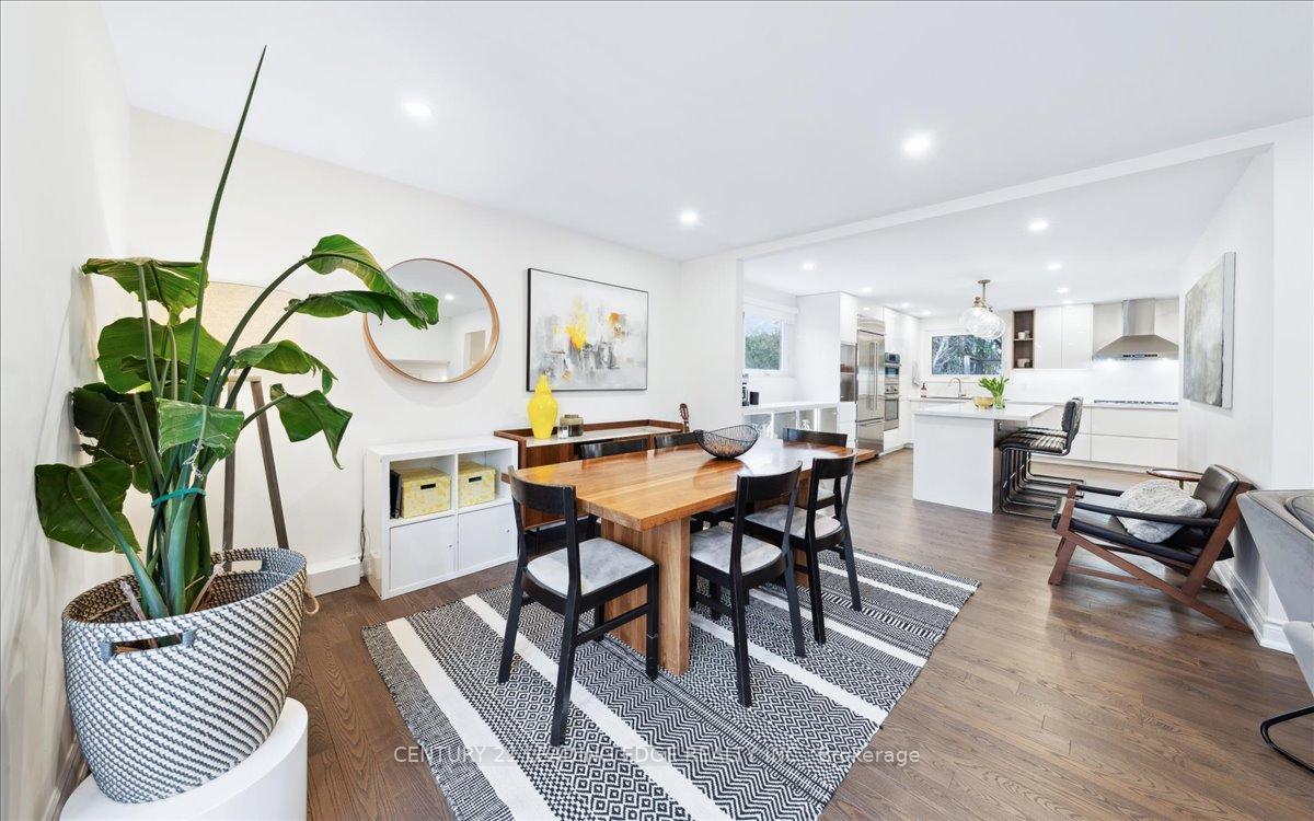 Photo 23 of 27 Blue Spruce Lane, Markham, Royal Orchard — HOMEH